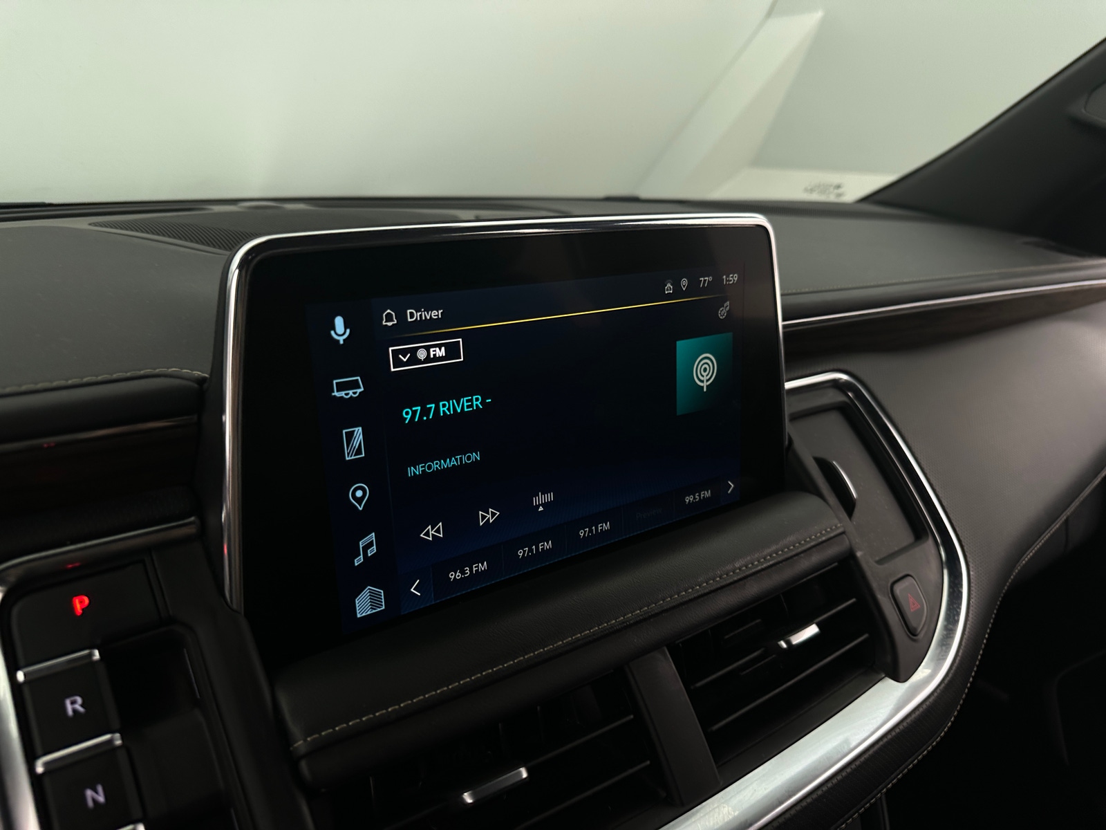 Thumbnail: 2023 Chevrolet Suburban - 3