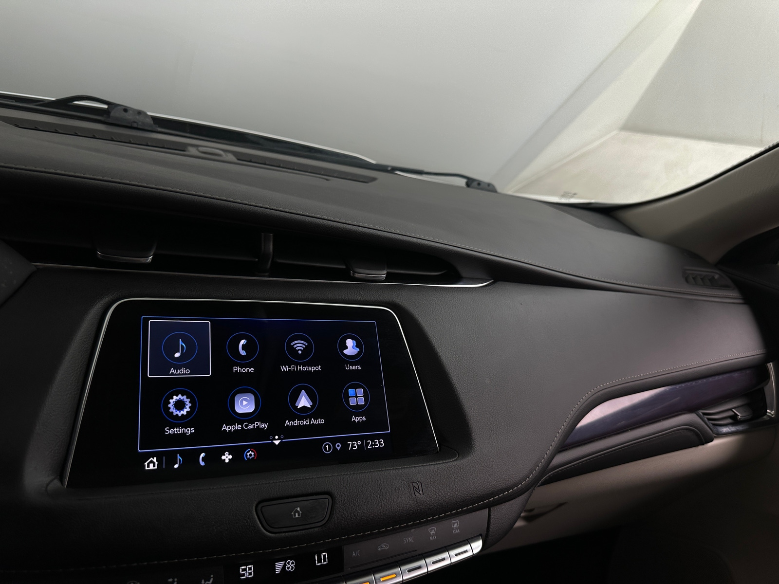 Thumbnail: 2021 Cadillac XT4 - 3