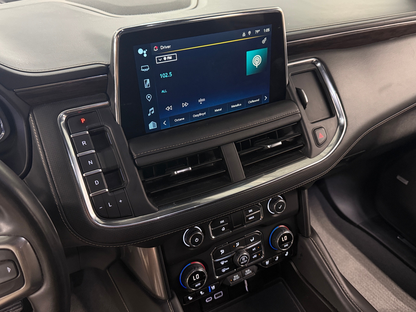 Thumbnail: 2023 Chevrolet Suburban - 3