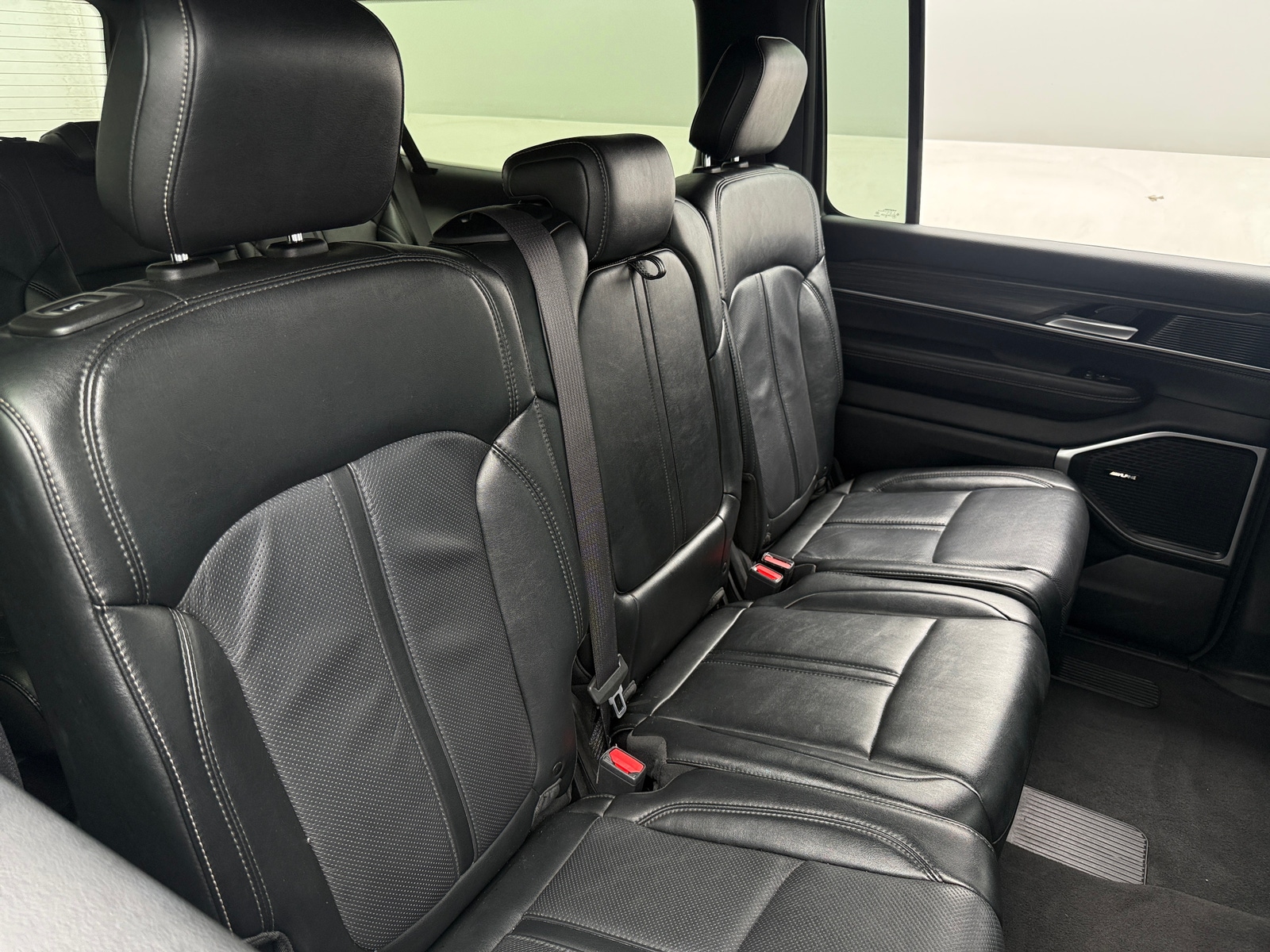 Thumbnail: 2024 Jeep Wagoneer - 5