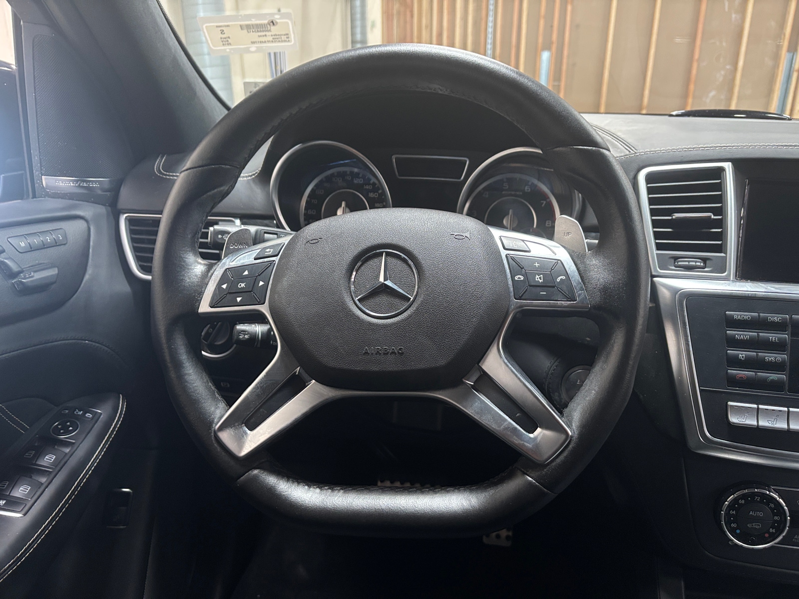 Thumbnail: 2015 Mercedes-Benz M-Class - 4
