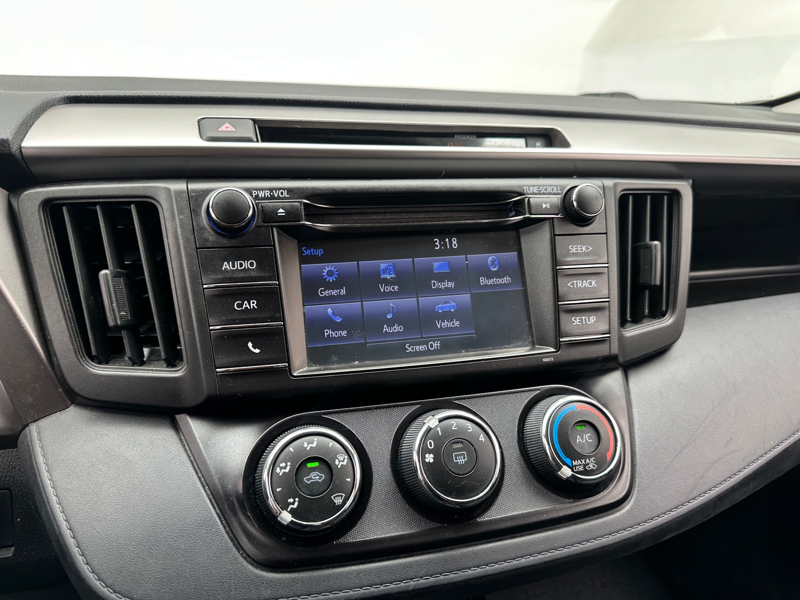 Thumbnail: 2016 Toyota RAV4 - 4