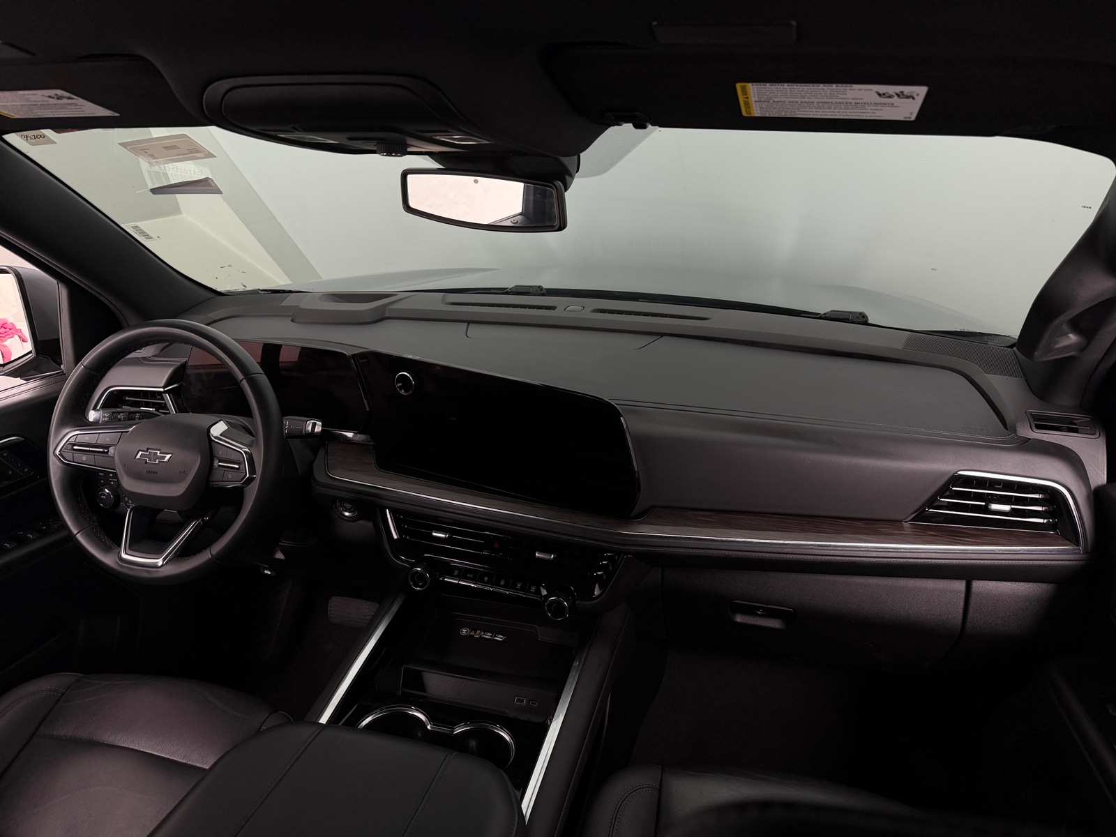 Thumbnail: 2025 Chevrolet Suburban - 2