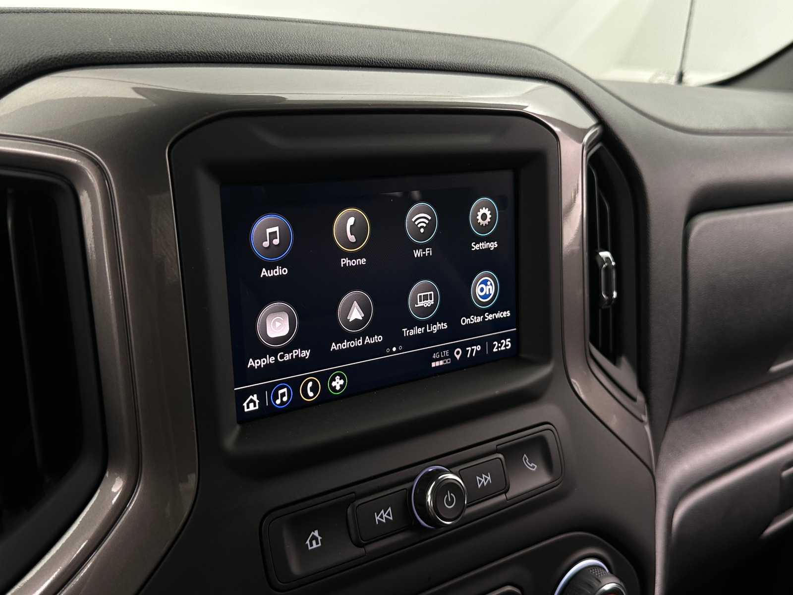 Thumbnail: 2026 Chevrolet Silverado 1500 - 3