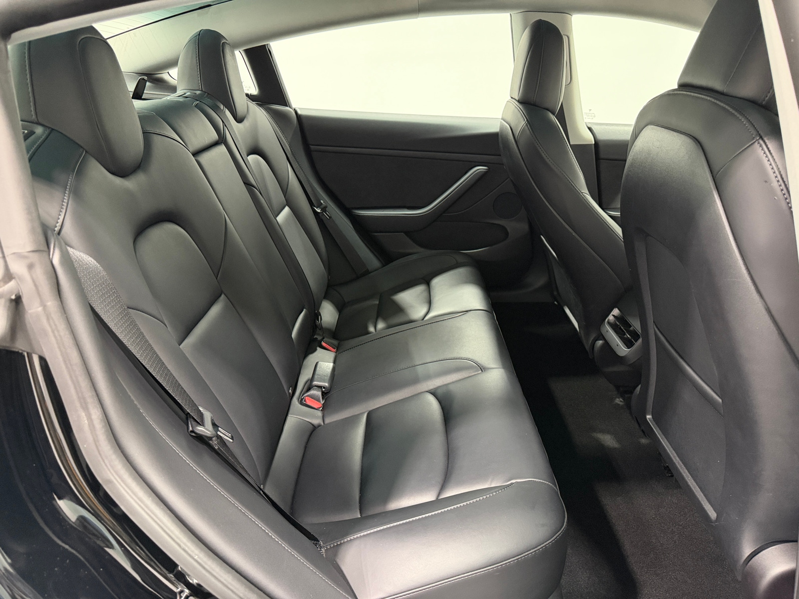 Thumbnail: 2022 Tesla Model 3 - 5