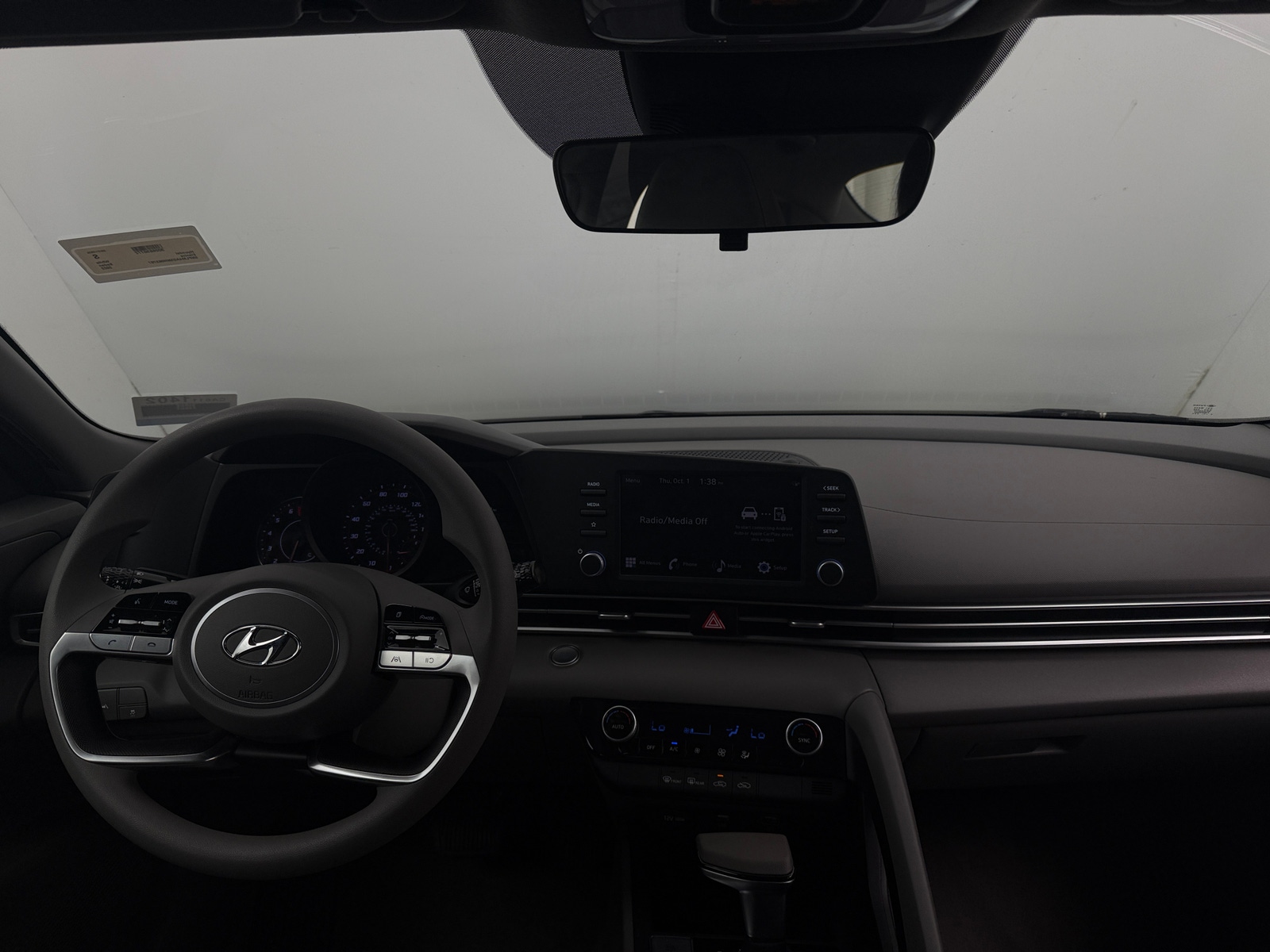 Thumbnail: 2022 Hyundai Elantra - 3