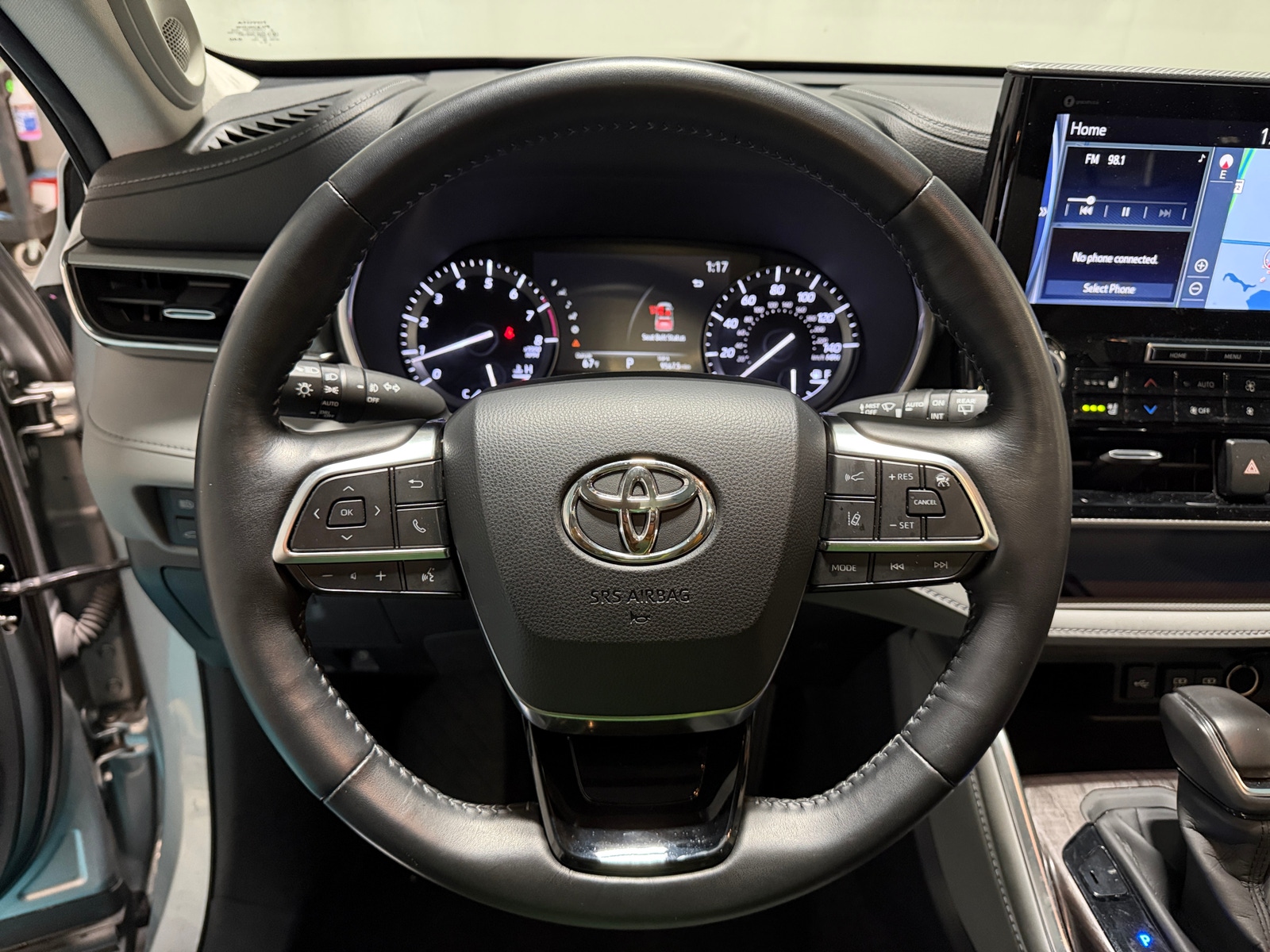 Thumbnail: 2020 Toyota Highlander - 4