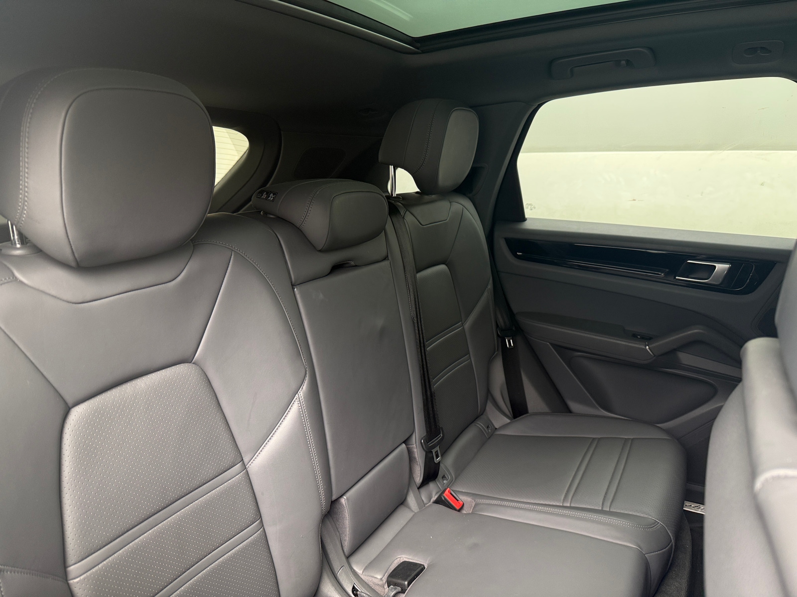 Thumbnail: 2020 Porsche Cayenne - 5