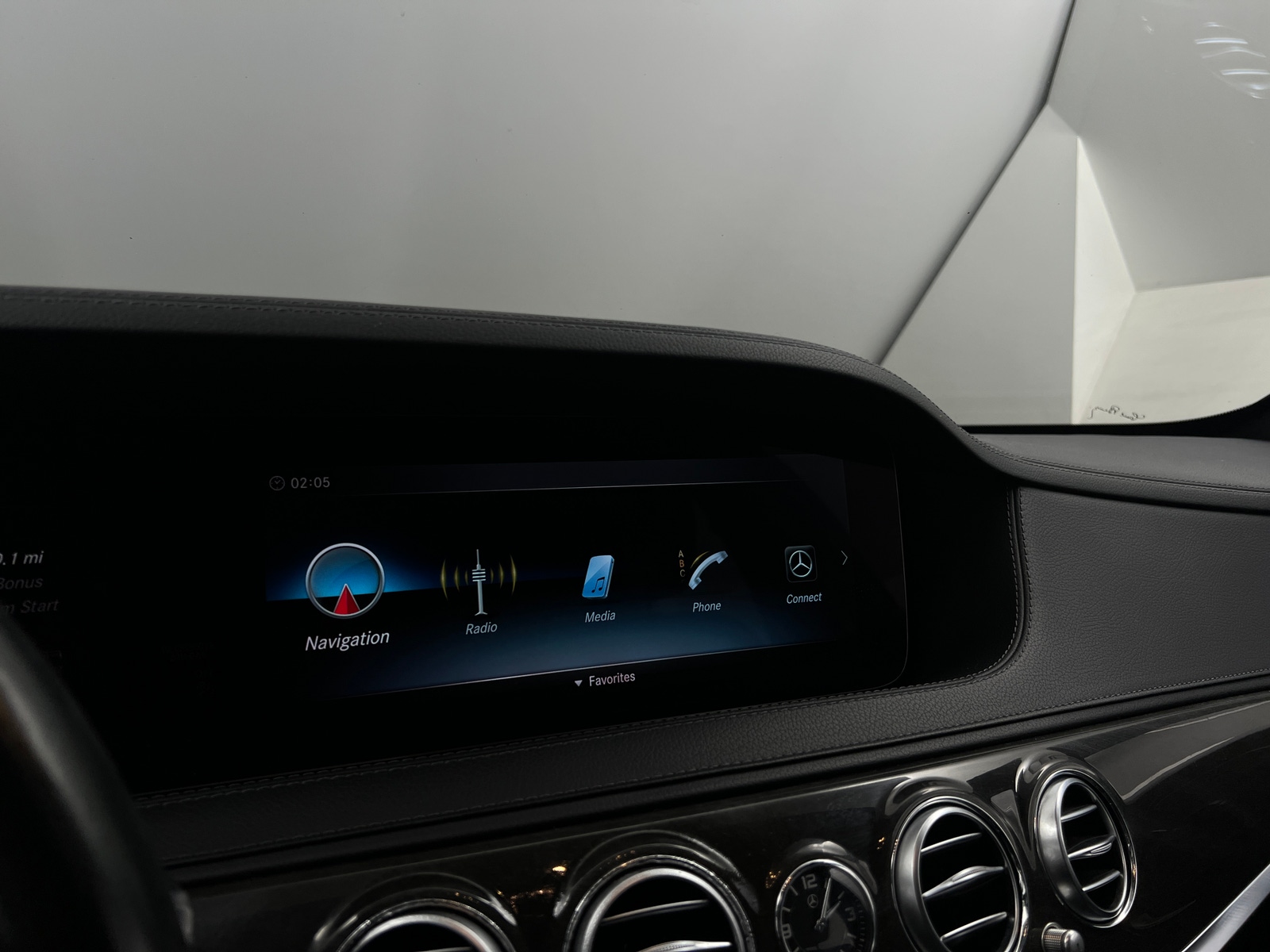 Thumbnail: 2018 Mercedes-Benz S-Class - 3