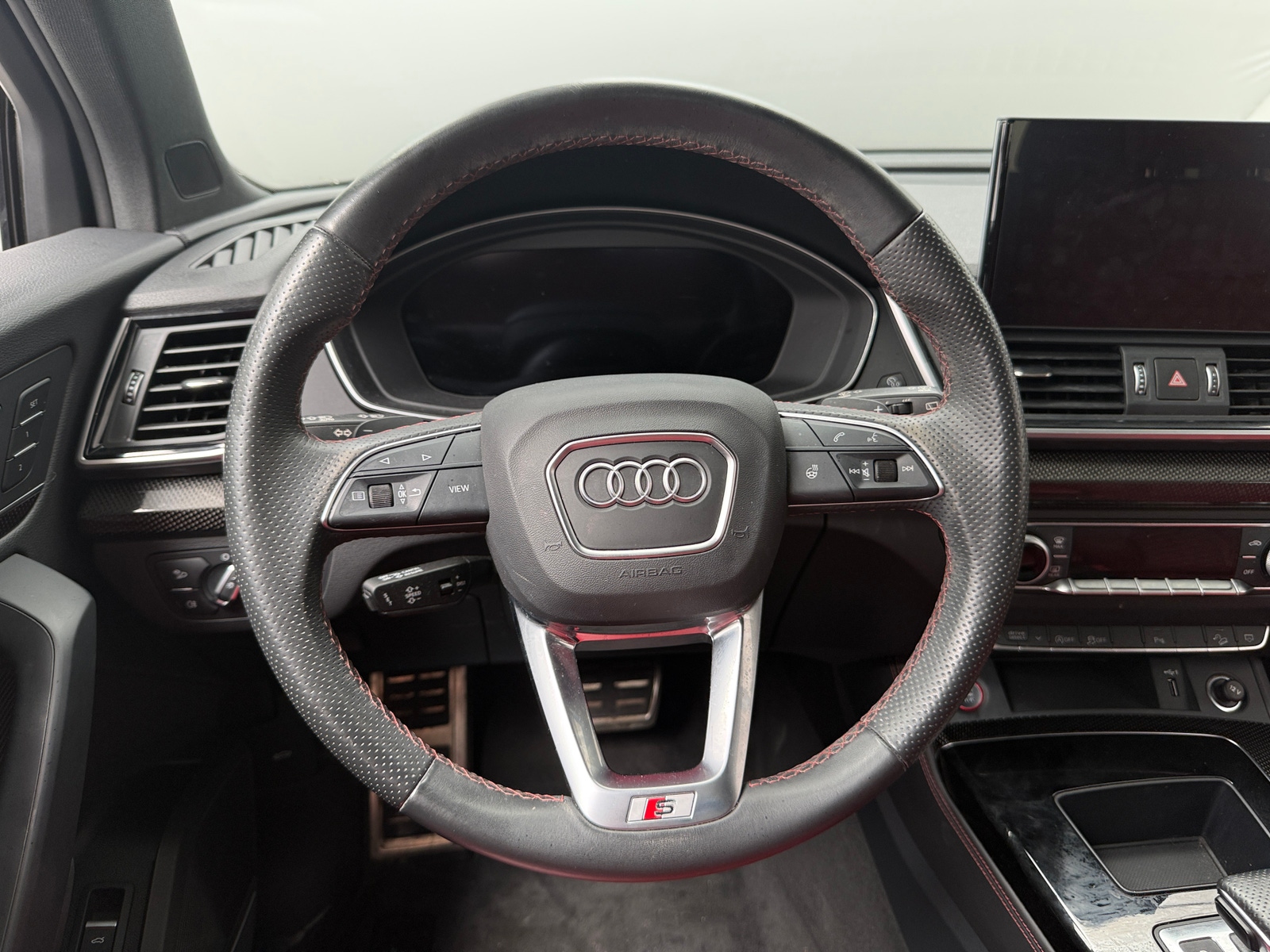 Thumbnail: 2024 Audi SQ5 - 4
