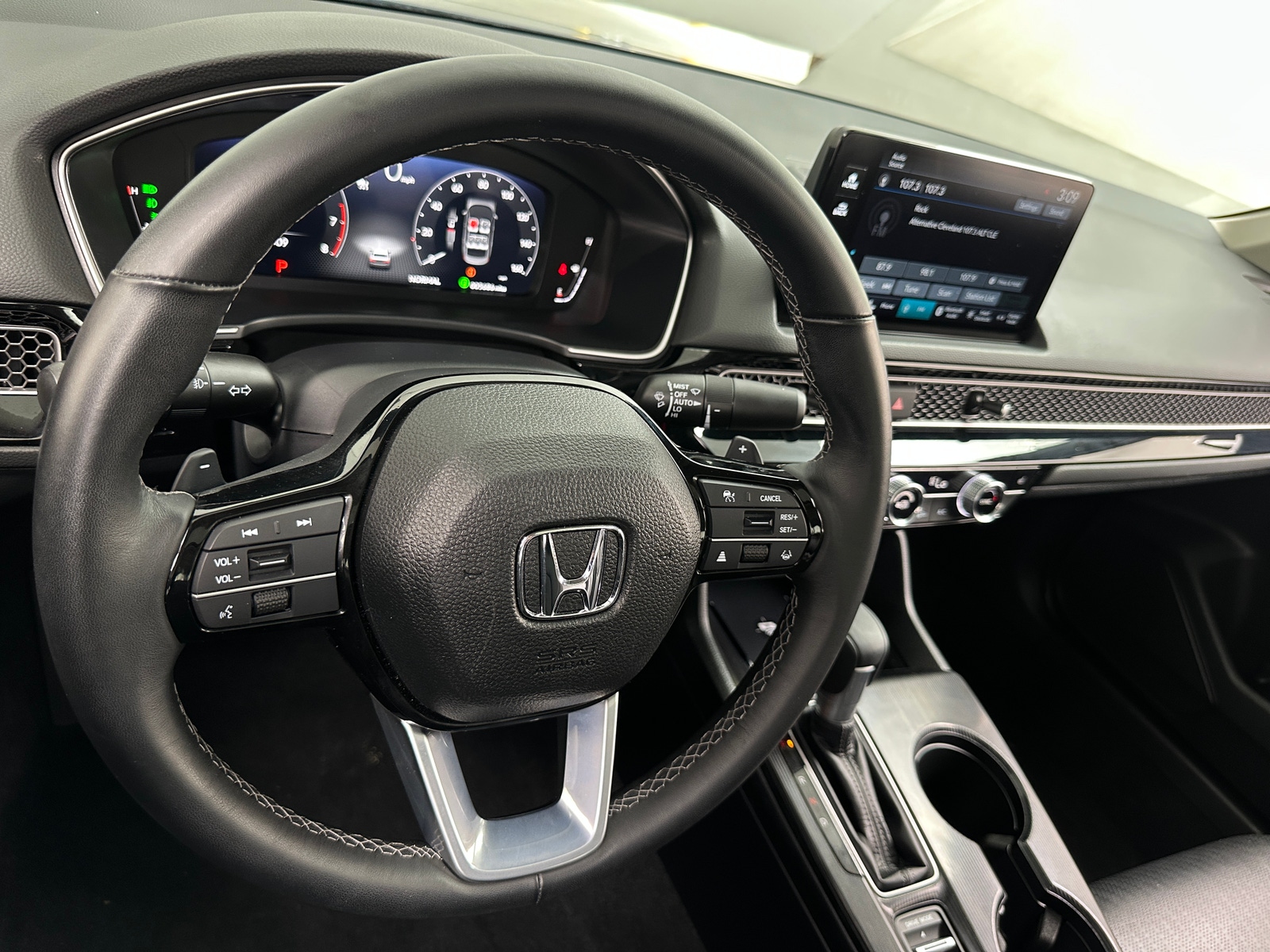Thumbnail: 2024 Honda Civic - 4