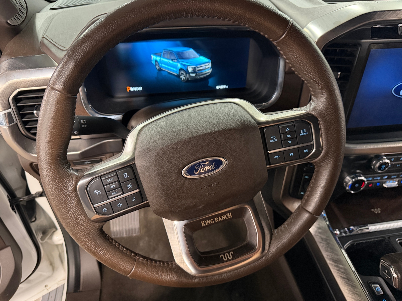 Thumbnail: 2022 Ford Econoline - 4