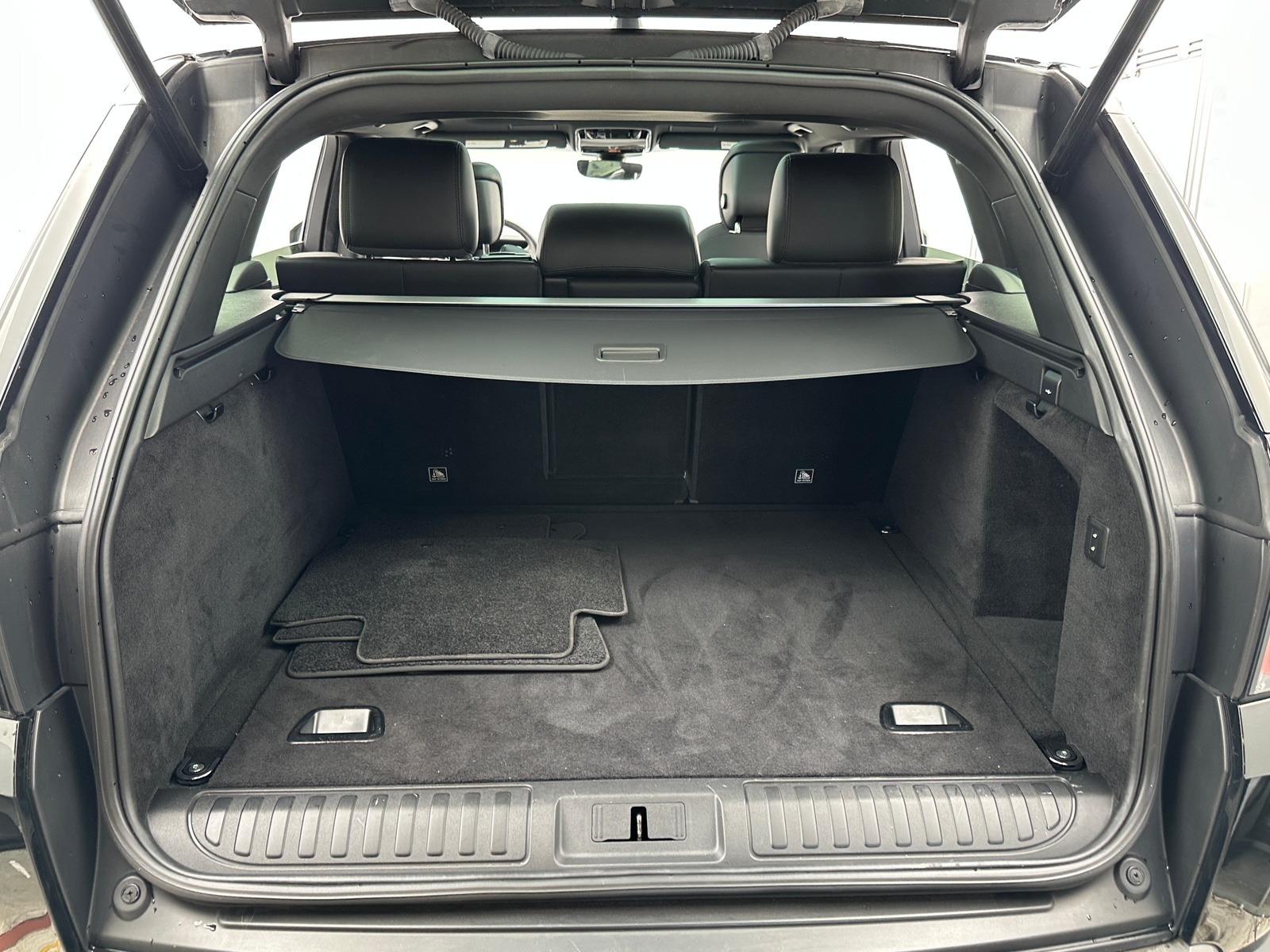 Thumbnail: 2021 Land Rover Range Rover Sport - 7