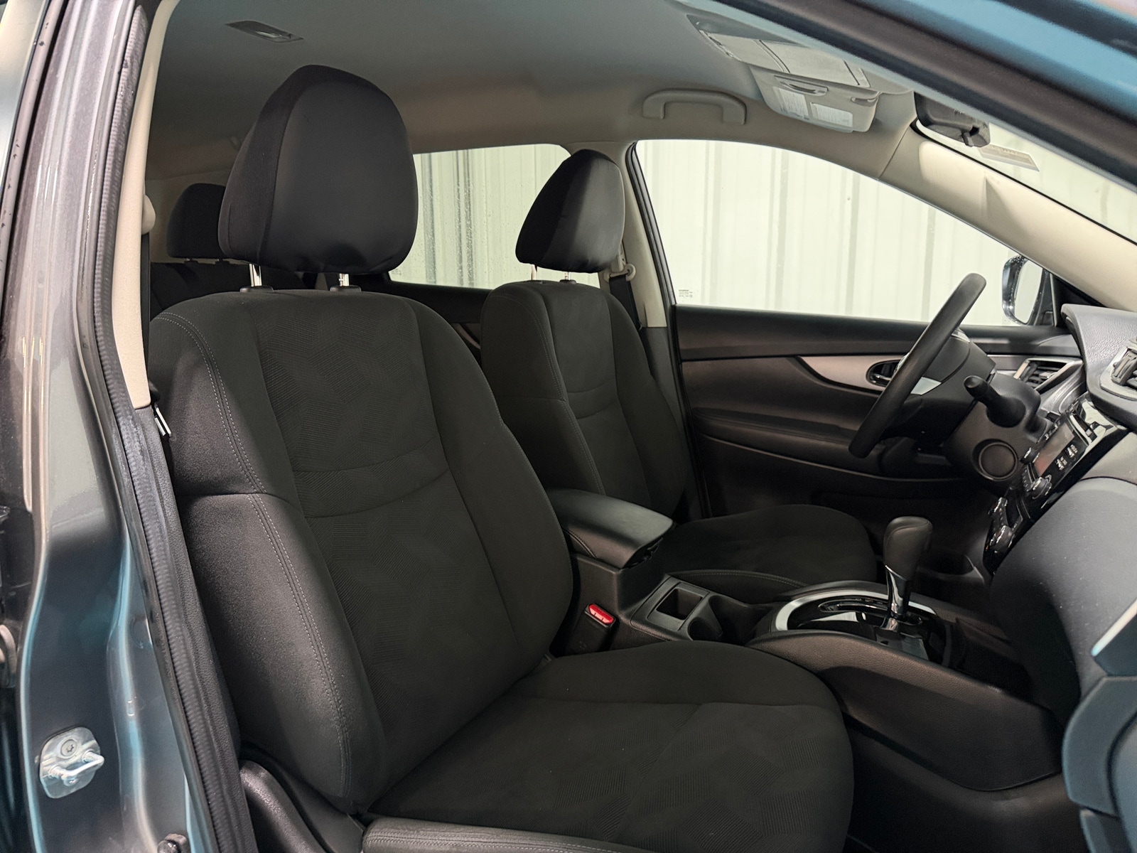 Thumbnail: 2016 Nissan Rogue - 2