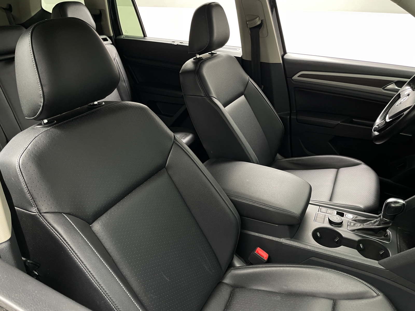 Thumbnail: 2018 Volkswagen Atlas - 2