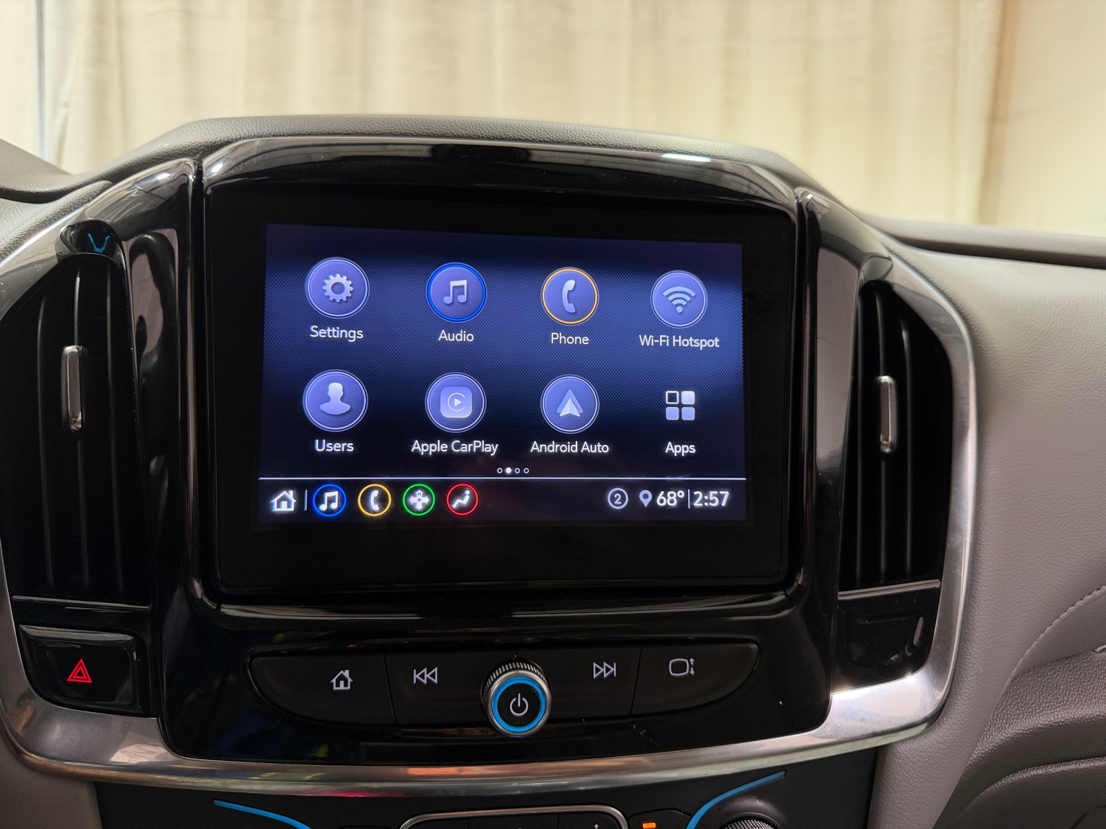 Thumbnail: 2021 Chevrolet Traverse - 4