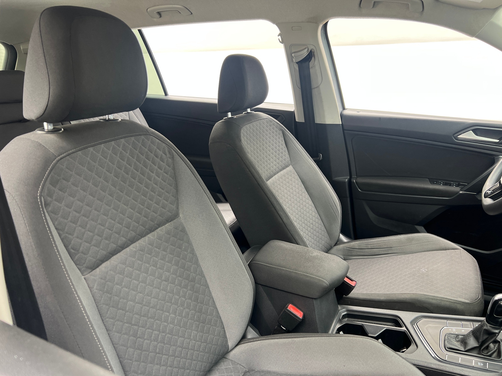 Thumbnail: 2020 Volkswagen Tiguan - 2