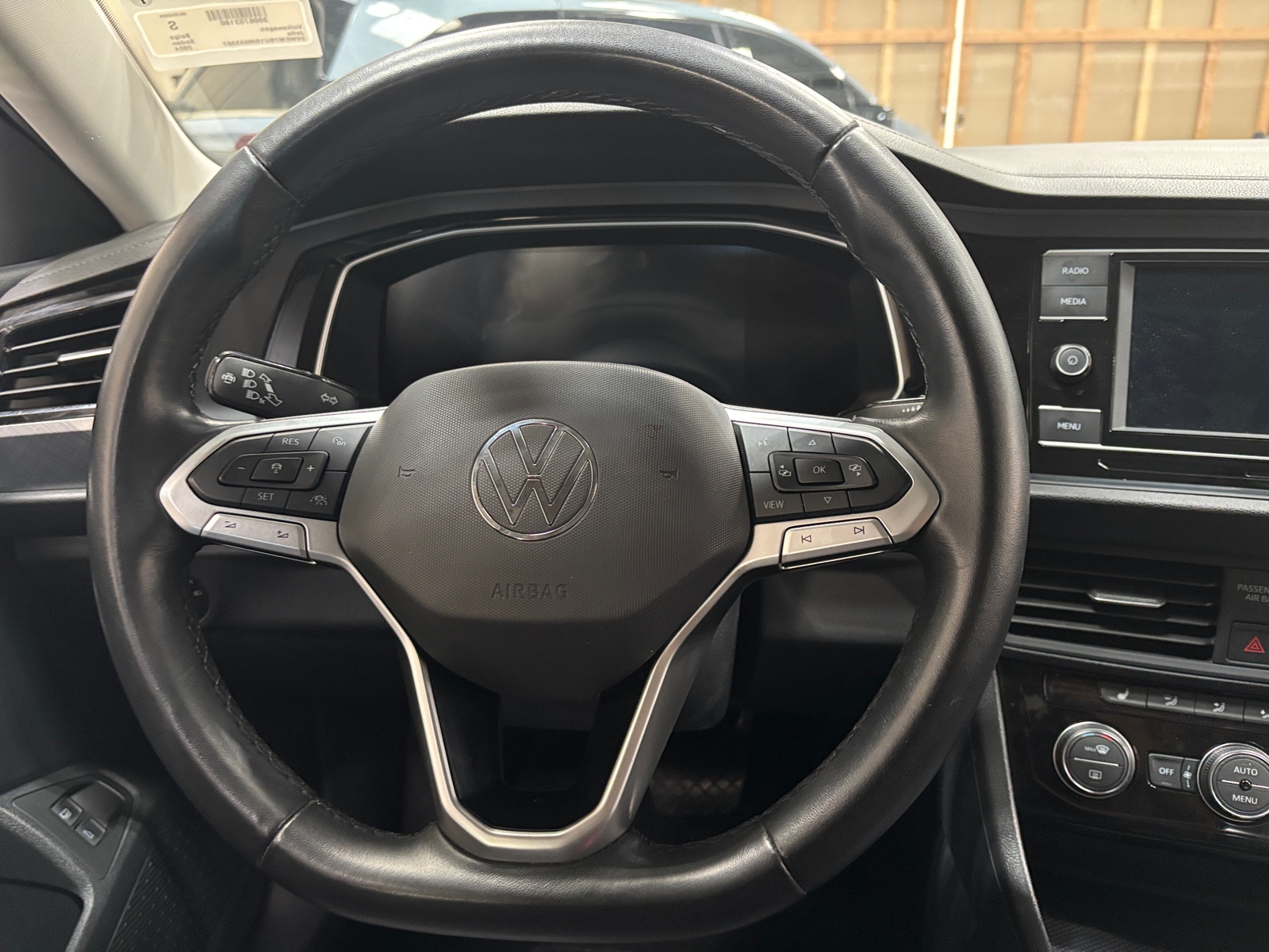Thumbnail: 2024 Volkswagen Jetta - 4