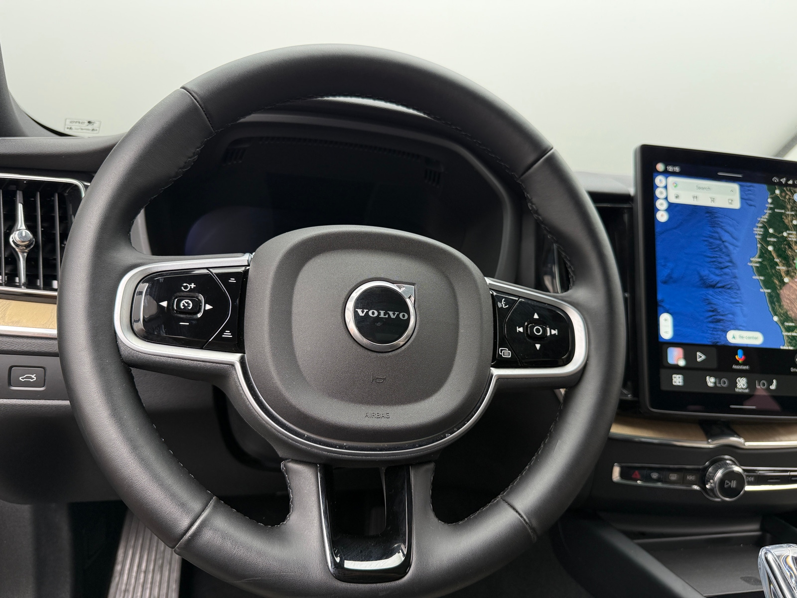 Thumbnail: 2026 Volvo XC60 - 4