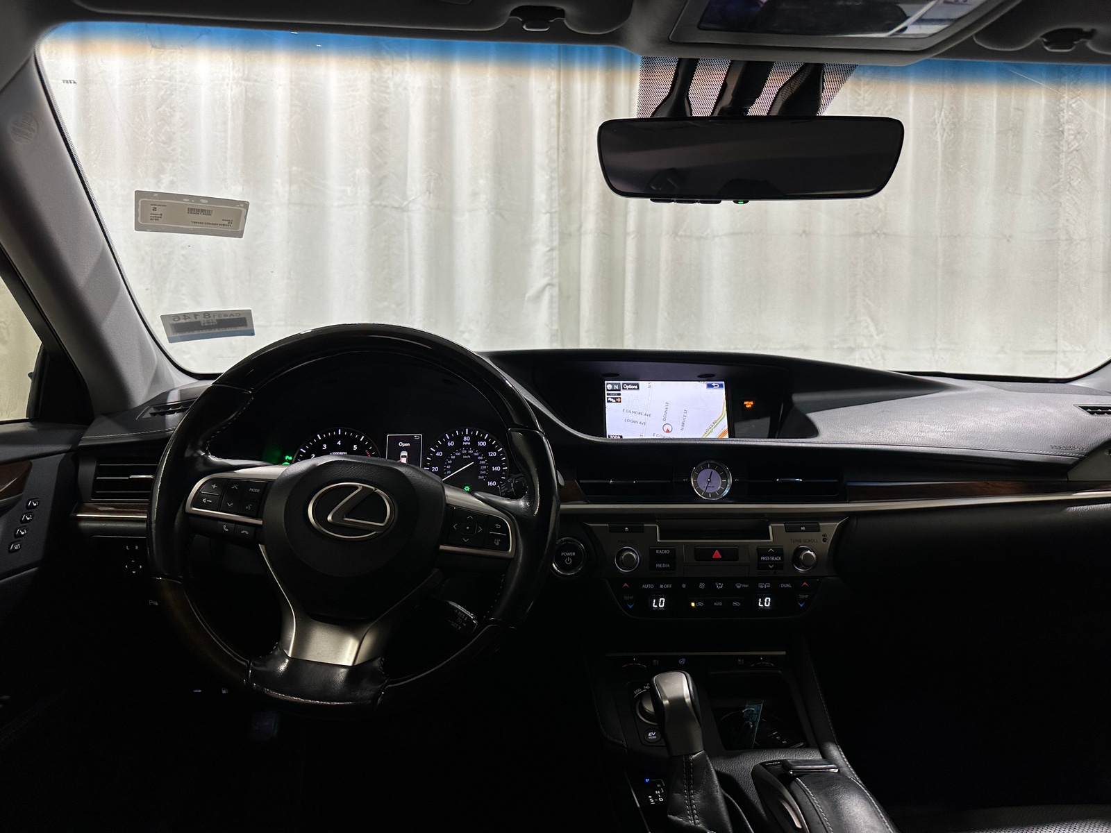 Thumbnail: 2016 Lexus ES - 3