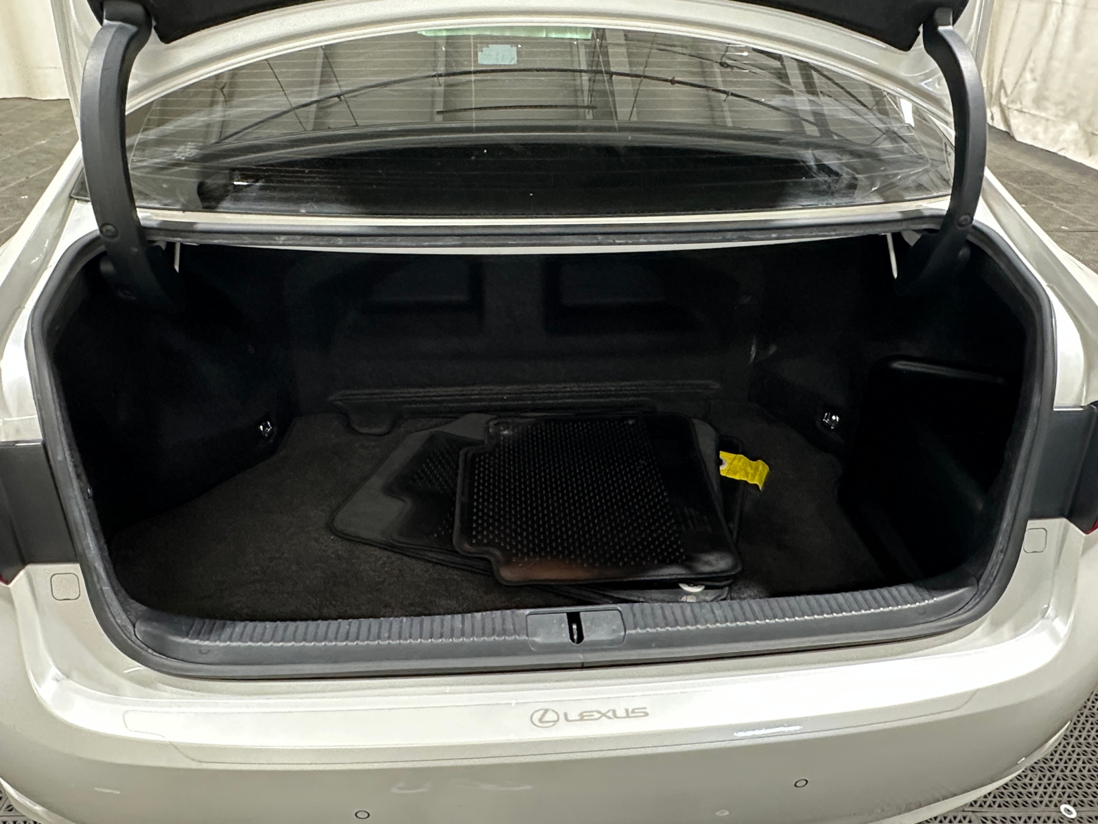 Thumbnail: 2016 Lexus ES - 7