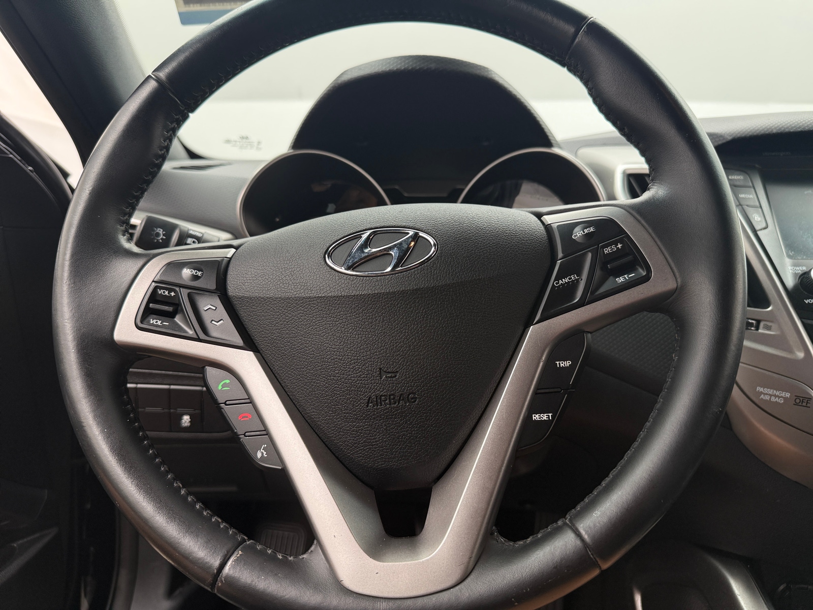 Thumbnail: 2017 Hyundai Veloster - 5
