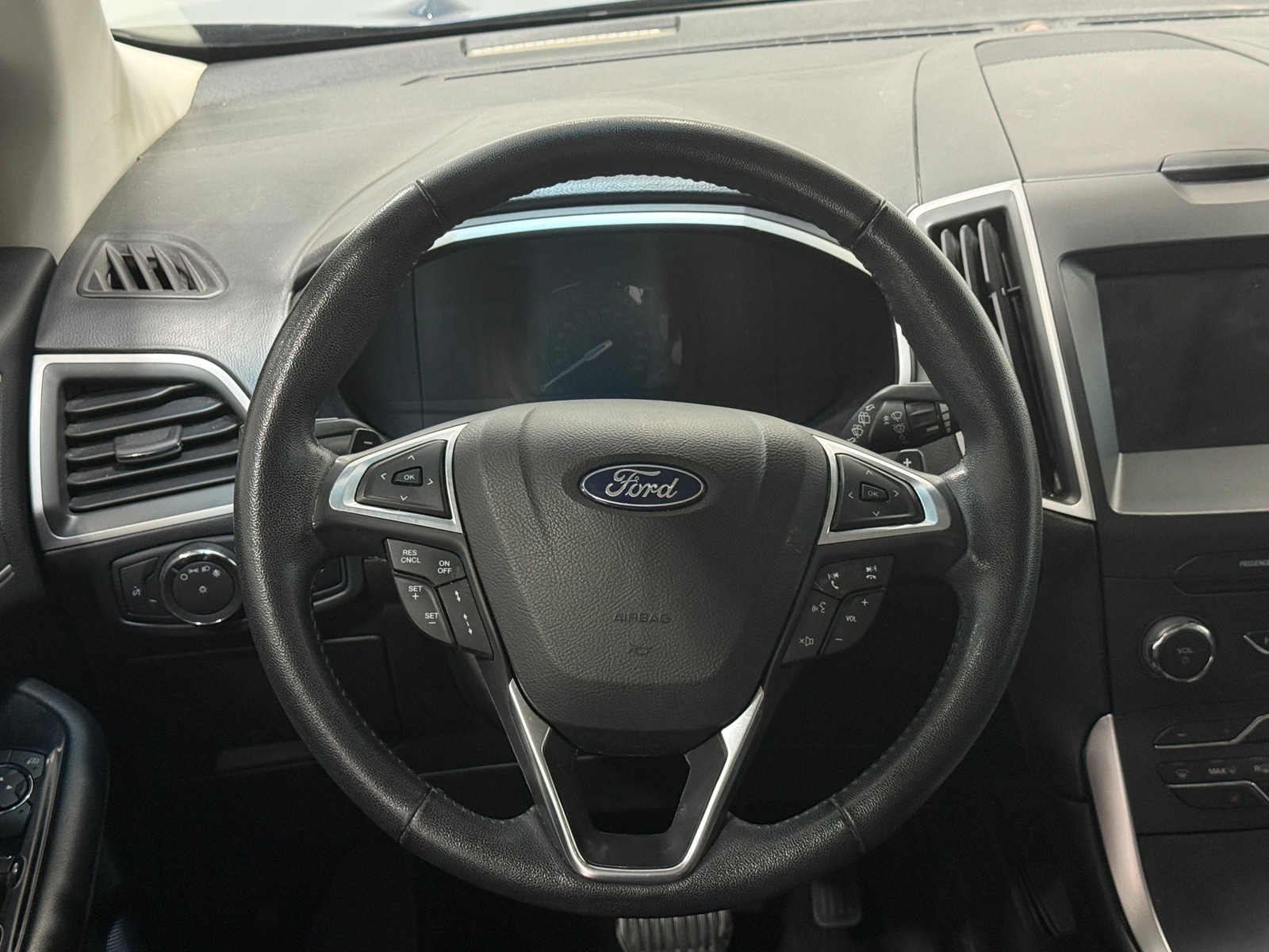 Thumbnail: 2018 Ford Edge - 4