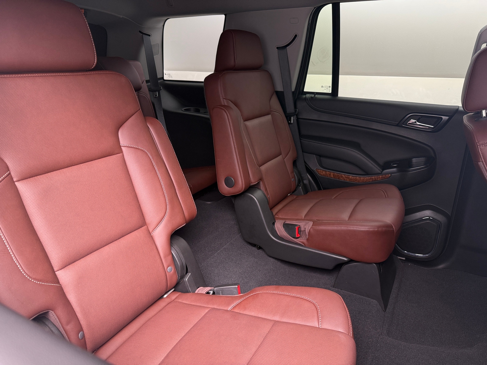Thumbnail: 2019 Chevrolet Tahoe - 5
