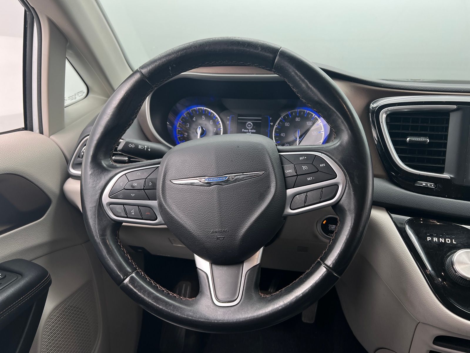 Thumbnail: 2018 Chrysler Pacifica - 4