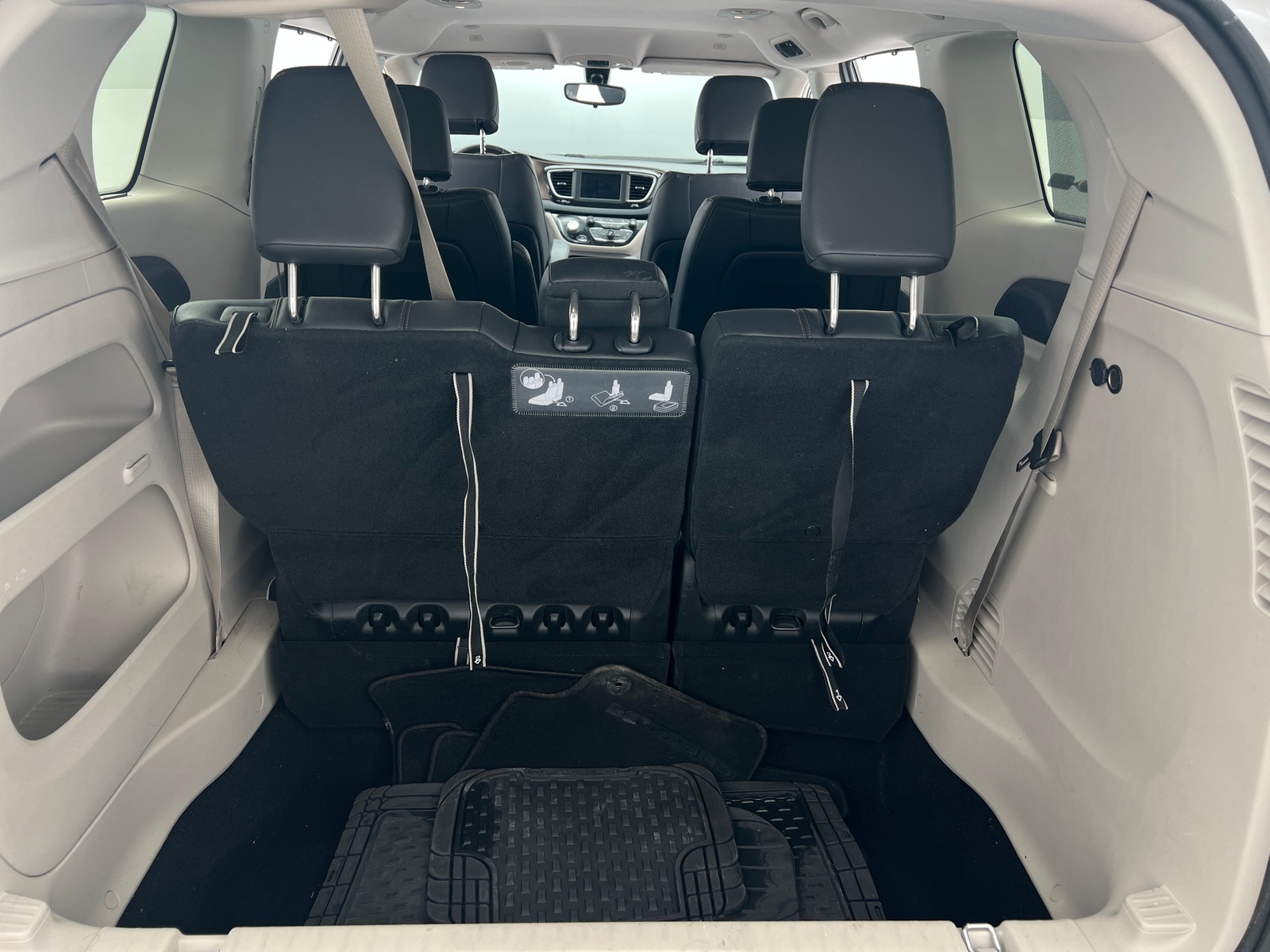 Thumbnail: 2018 Chrysler Pacifica - 6