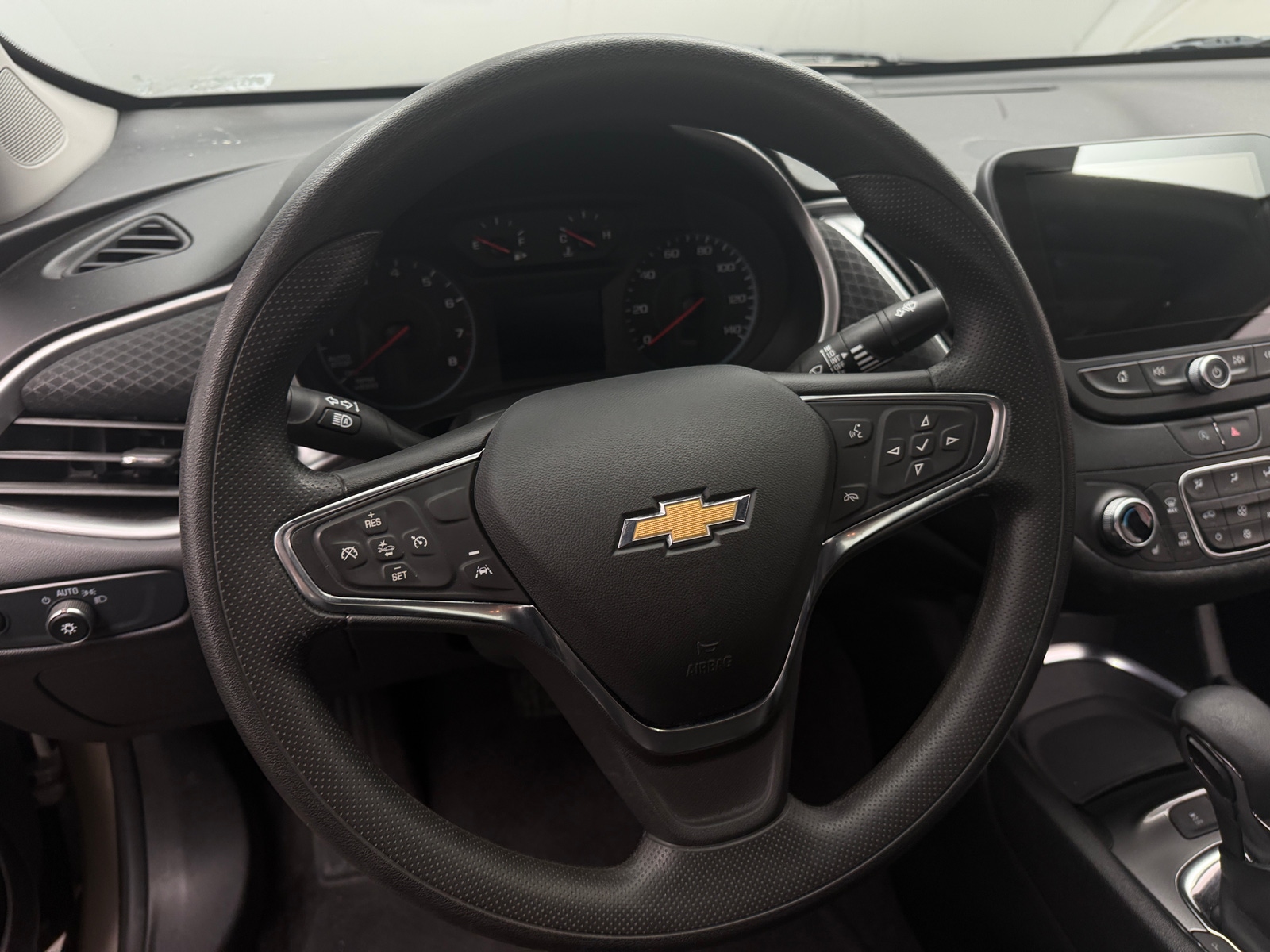 Thumbnail: 2024 Chevrolet Malibu - 5