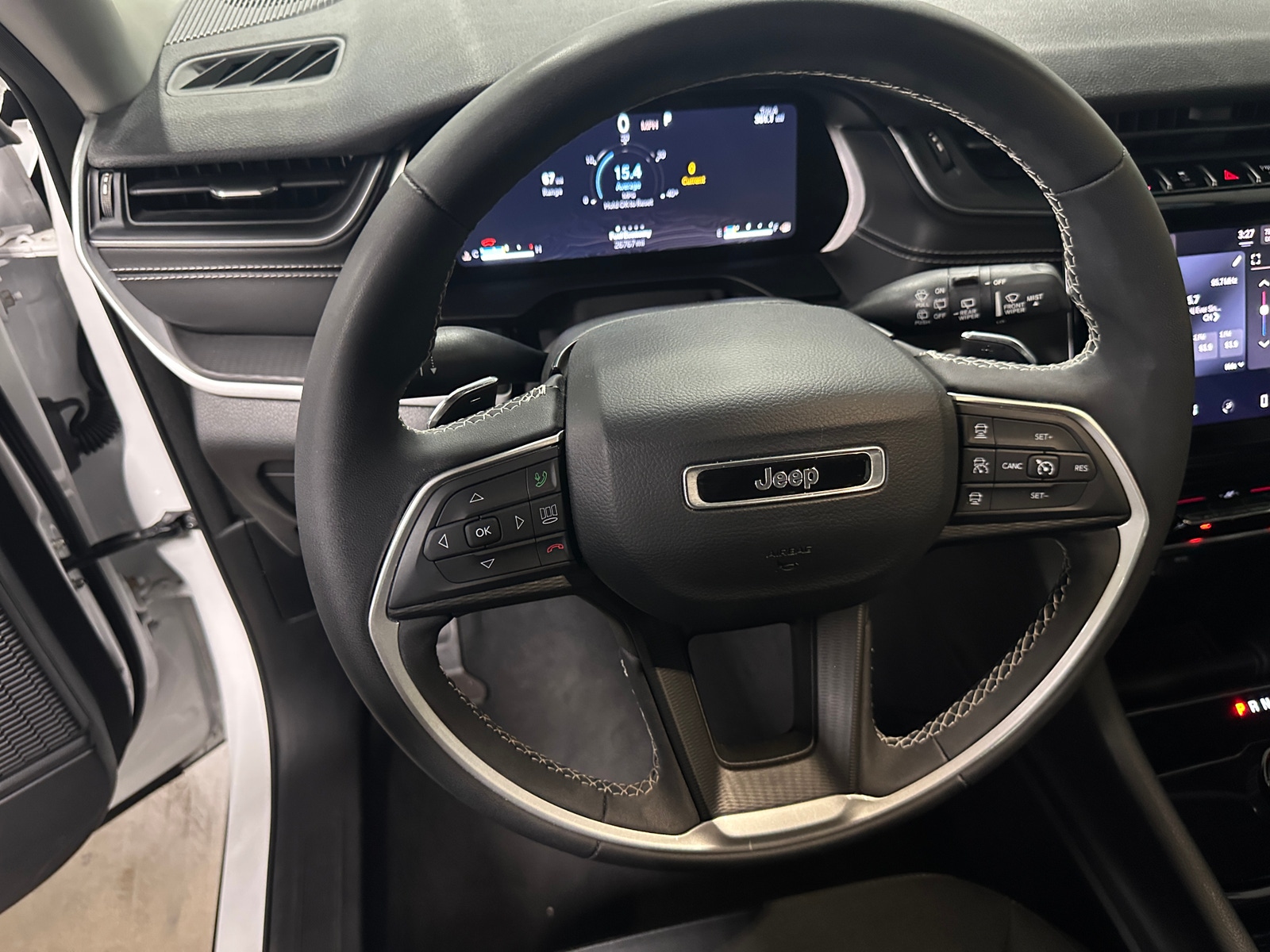 Thumbnail: 2023 Jeep Grand Cherokee - 5