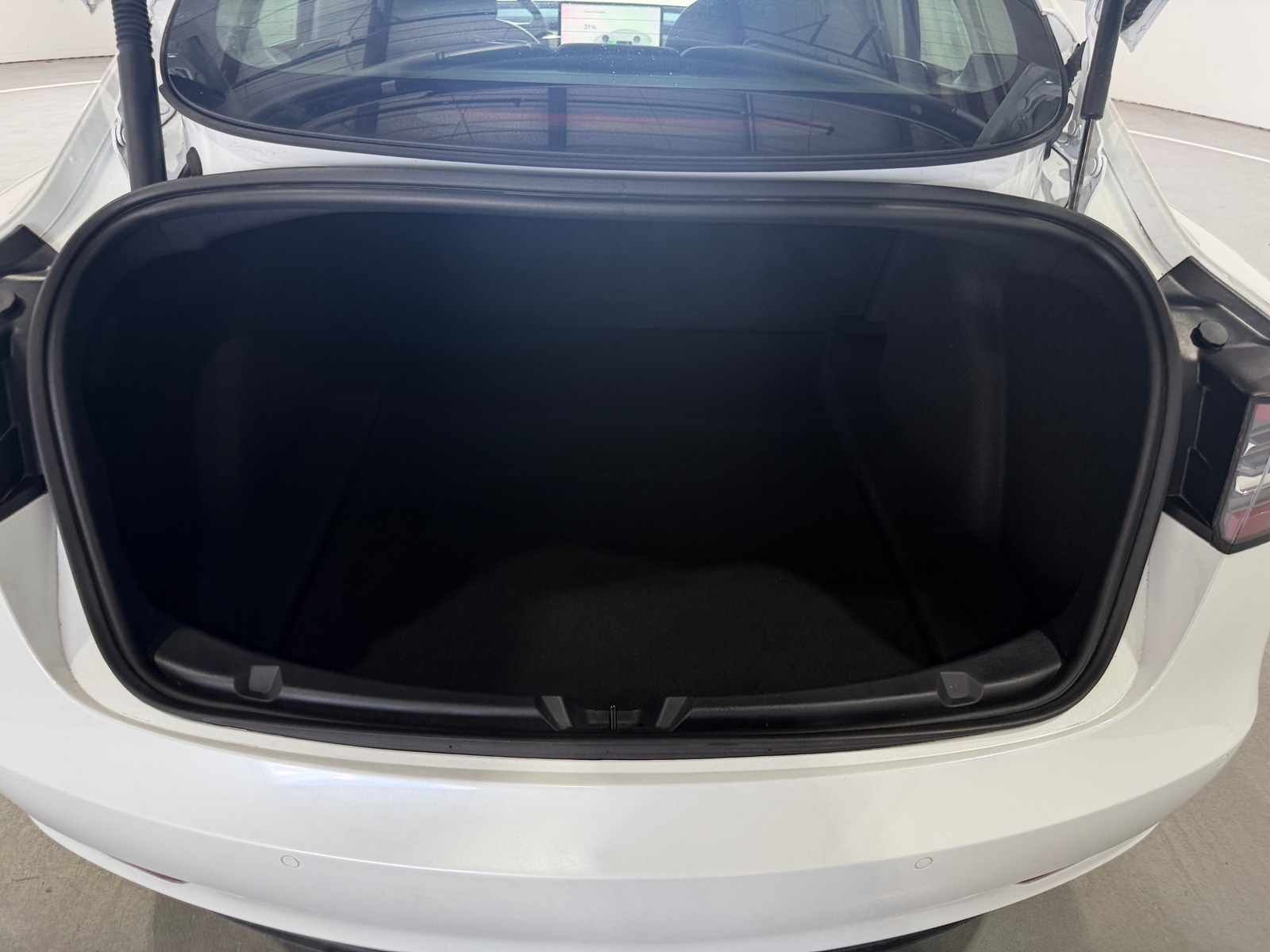 Thumbnail: 2022 Tesla Model 3 - 6