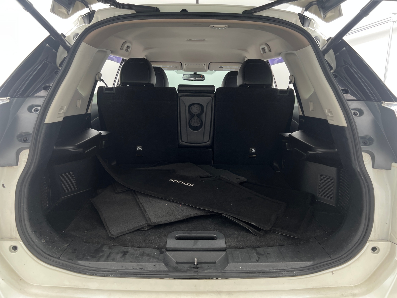 Thumbnail: 2016 Nissan Rogue - 6