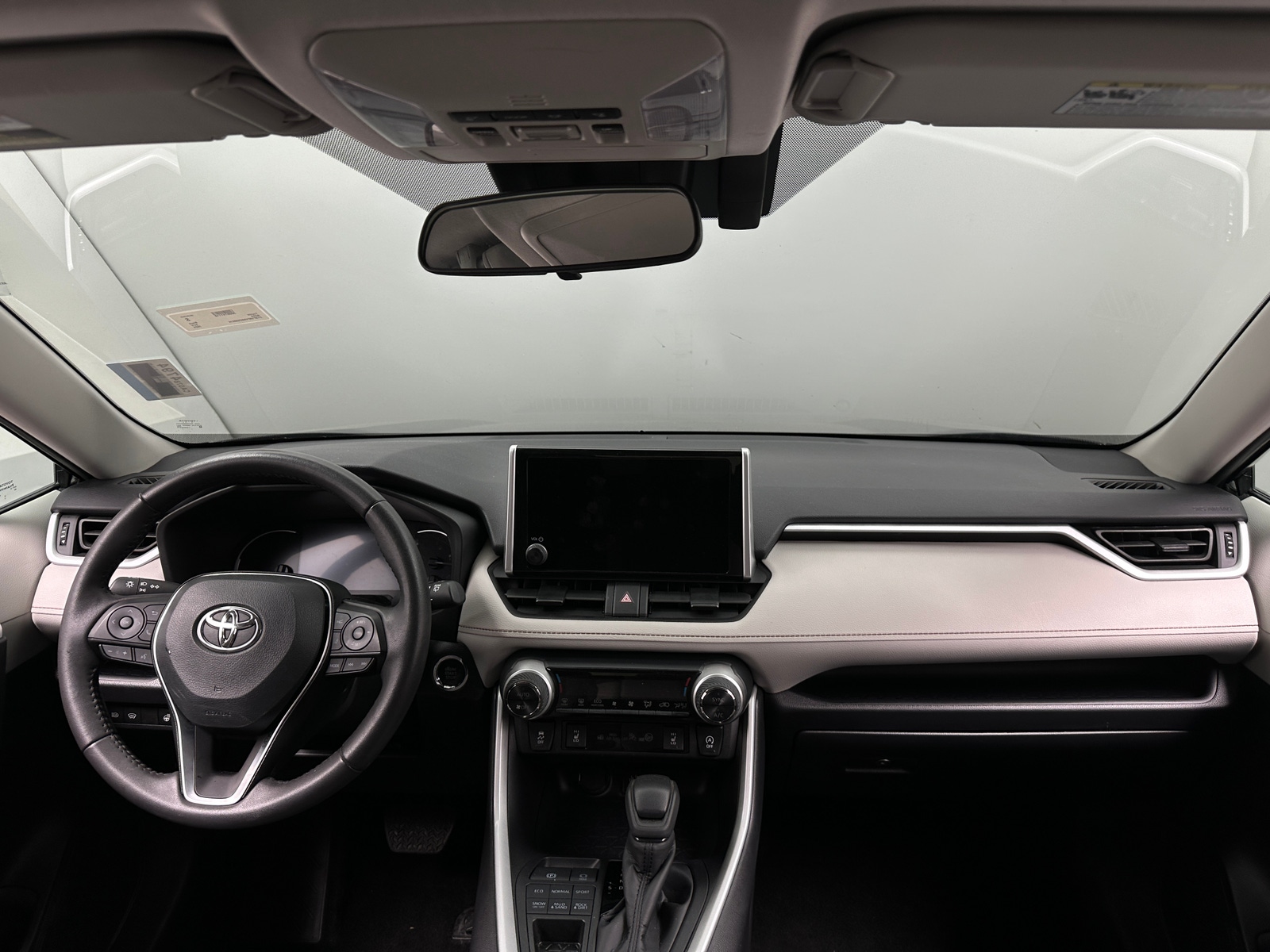 Thumbnail: 2025 Toyota RAV4 - 3