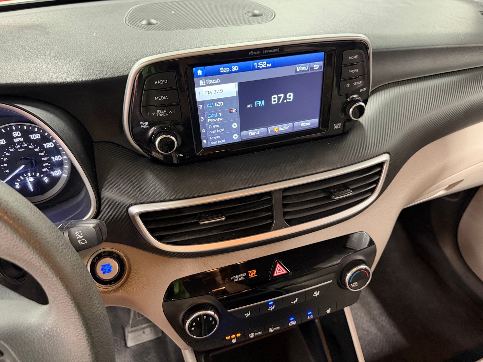 Thumbnail: 2019 Hyundai Tucson - 4