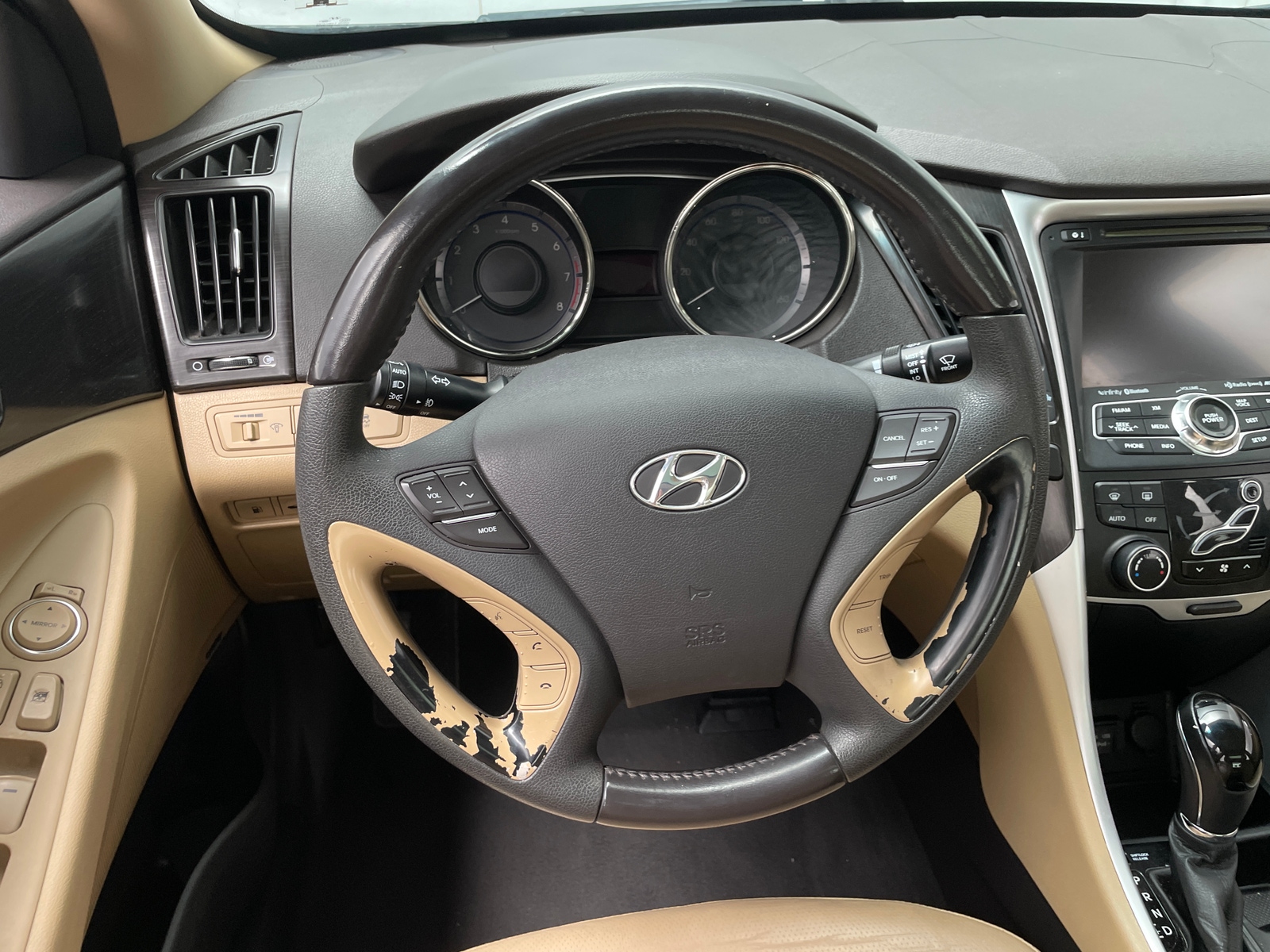 Thumbnail: 2012 Hyundai Sonata - 4