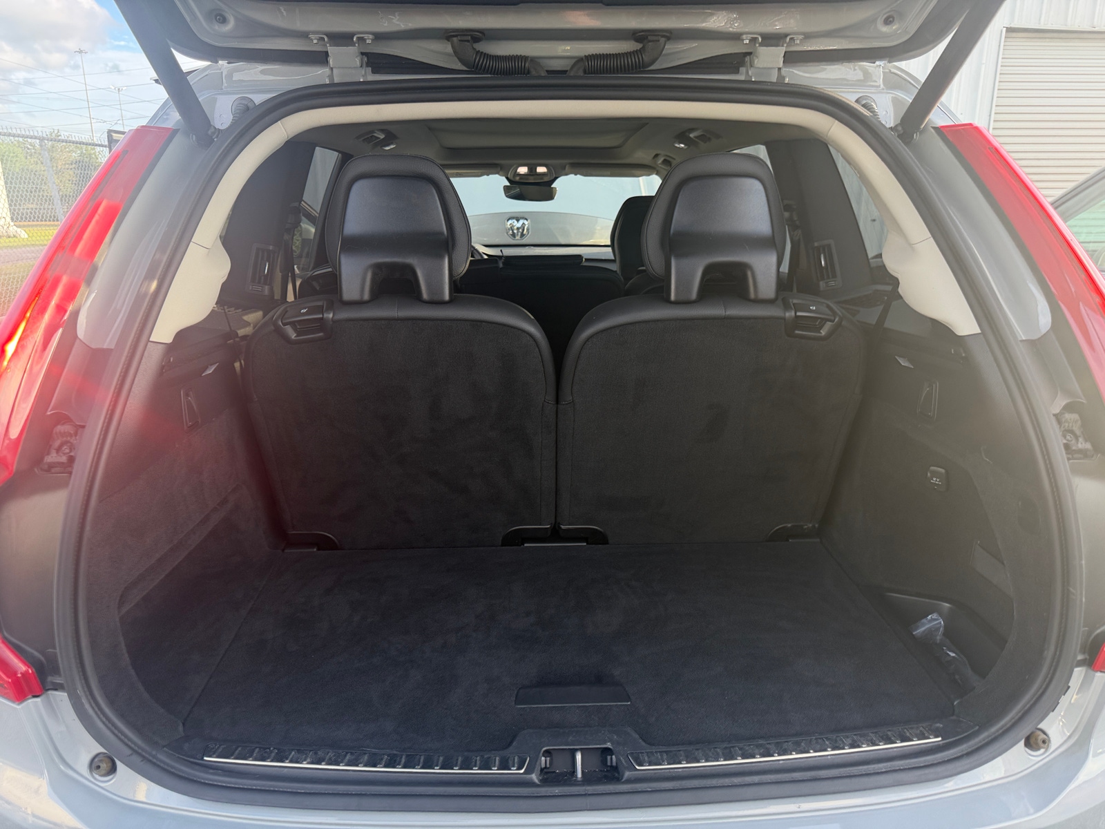 Thumbnail: 2024 Volvo XC90 - 6