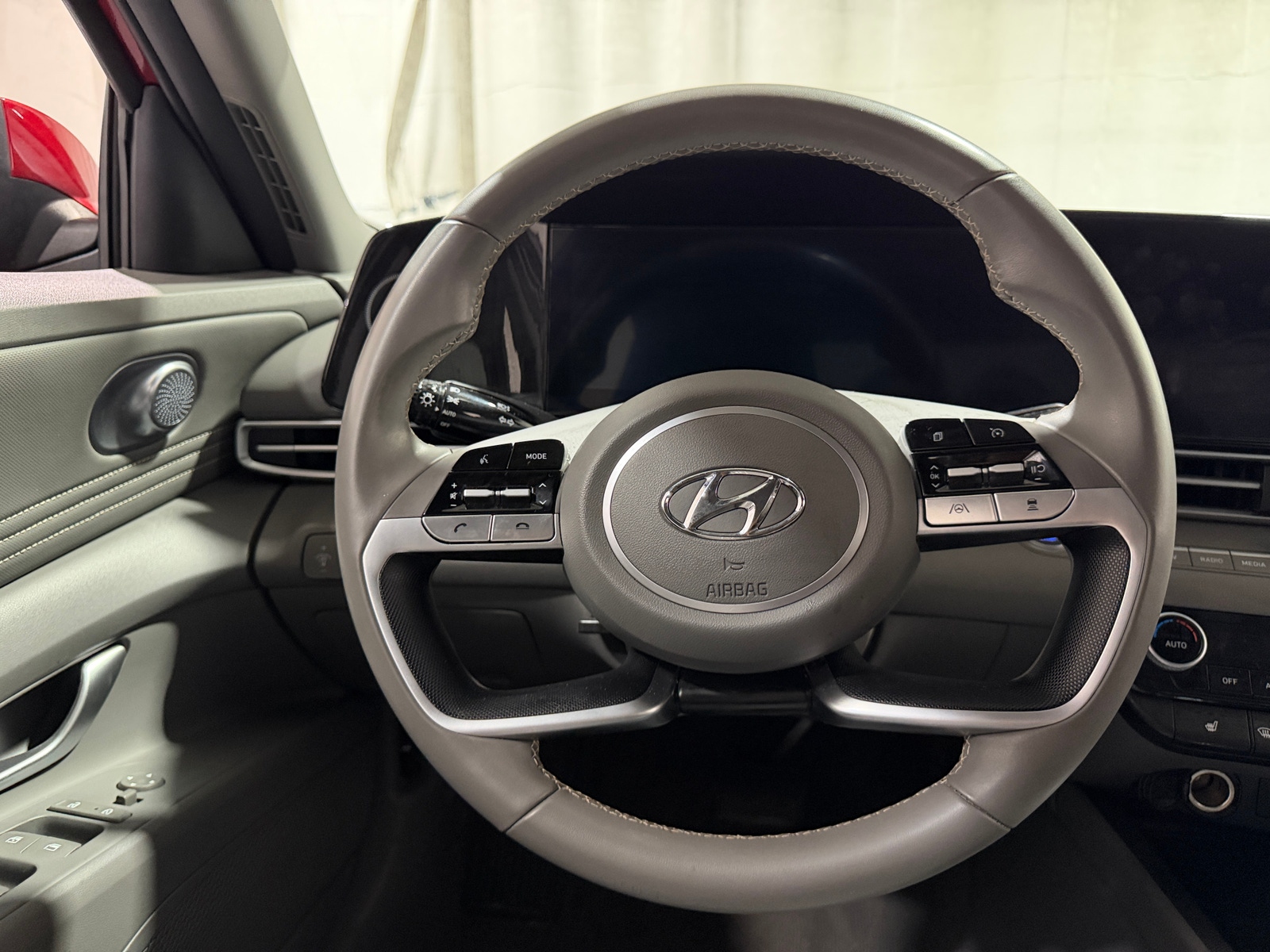 Thumbnail: 2023 Hyundai Elantra - 5