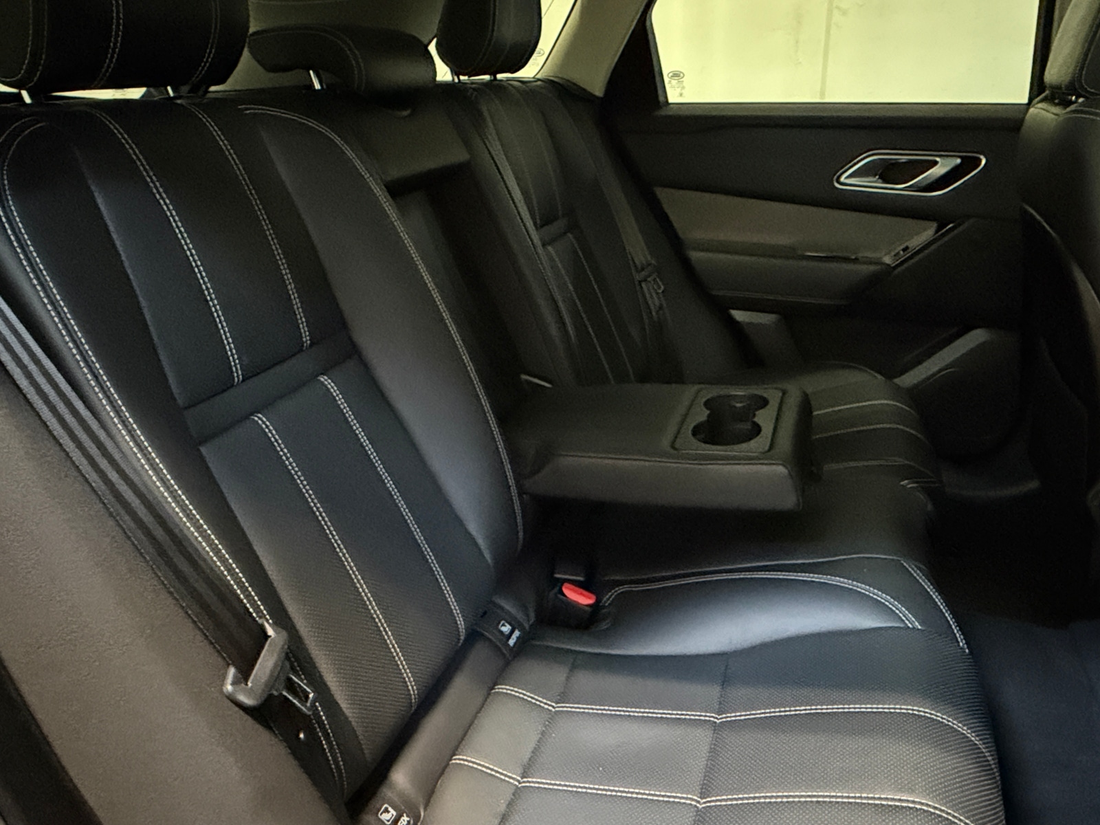 Thumbnail: 2020 Land Rover Range Rover Velar - 5