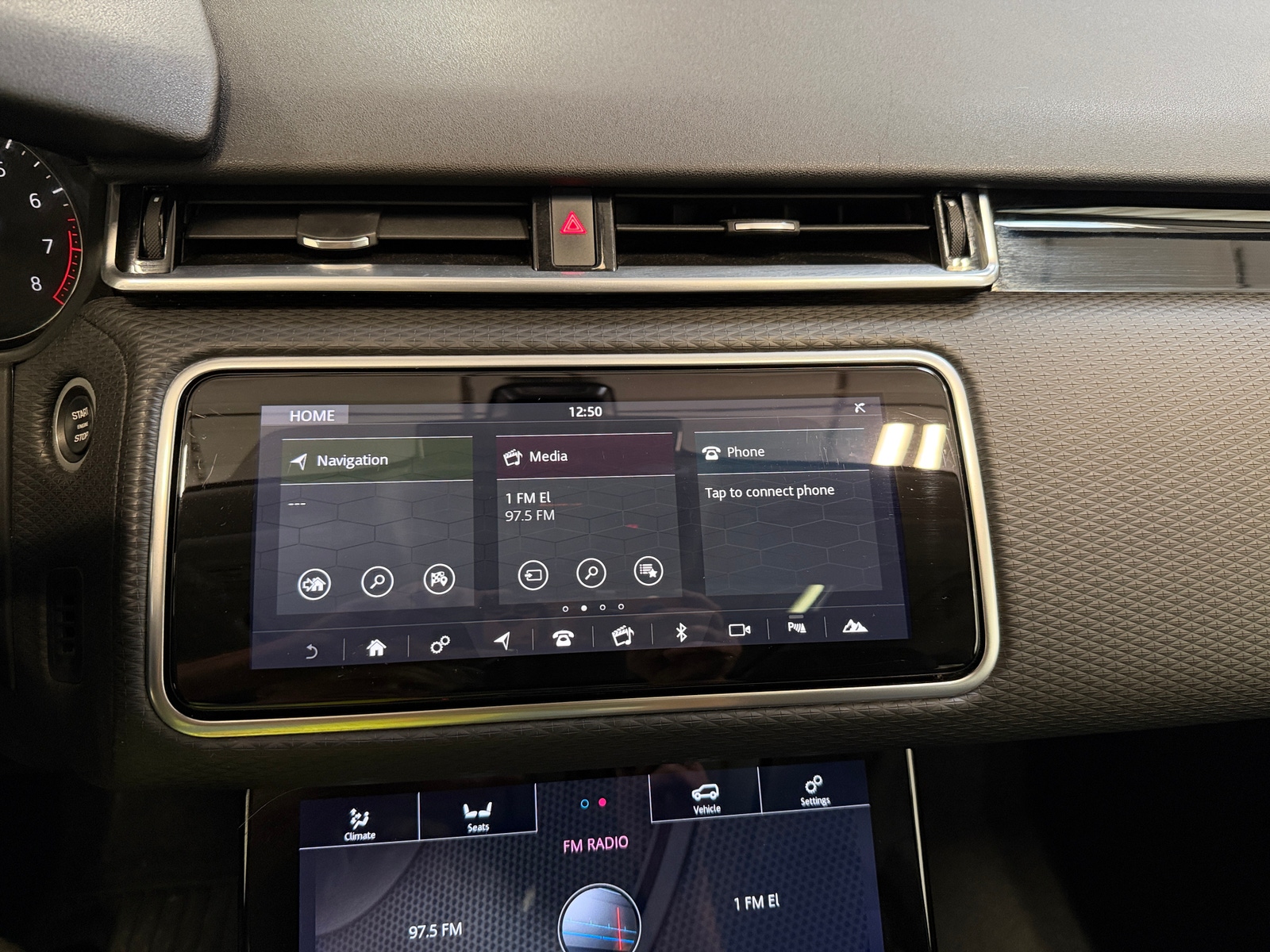 Thumbnail: 2020 Land Rover Range Rover Velar - 3