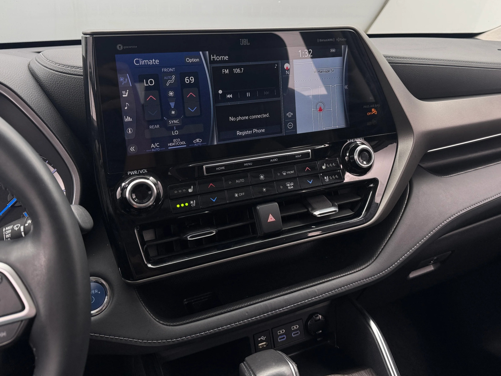 Thumbnail: 2022 Toyota Highlander - 3