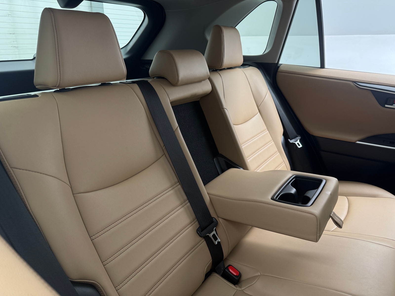 Thumbnail: 2020 Toyota RAV4 - 6