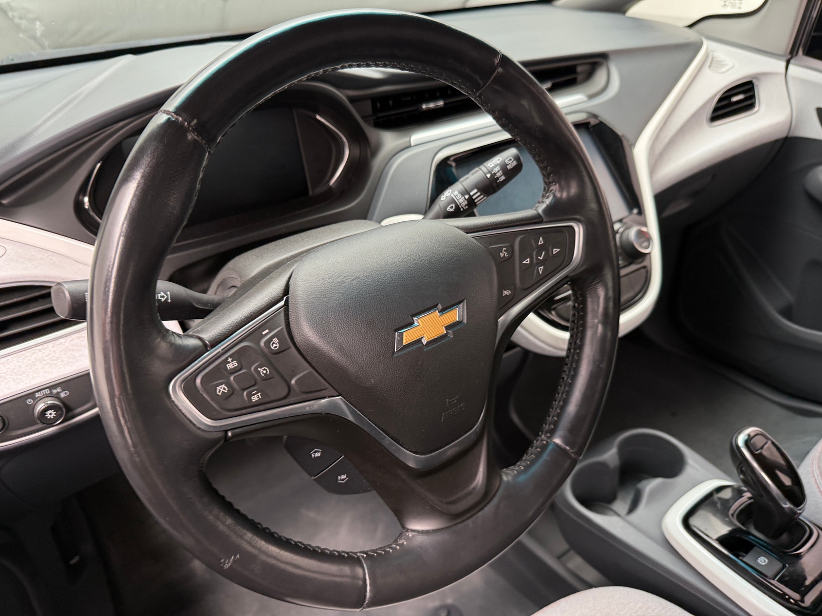 Thumbnail: 2017 Chevrolet Bolt EV - 5