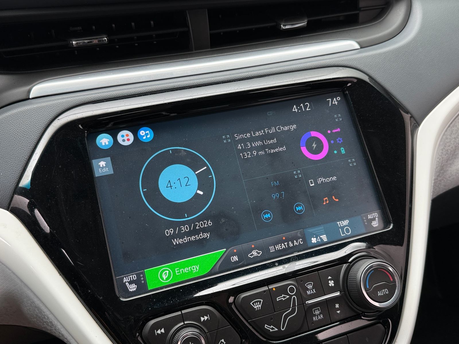 Thumbnail: 2017 Chevrolet Bolt EV - 4