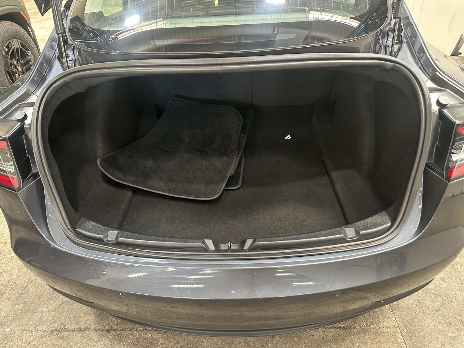 Thumbnail: 2018 Tesla Model 3 - 6
