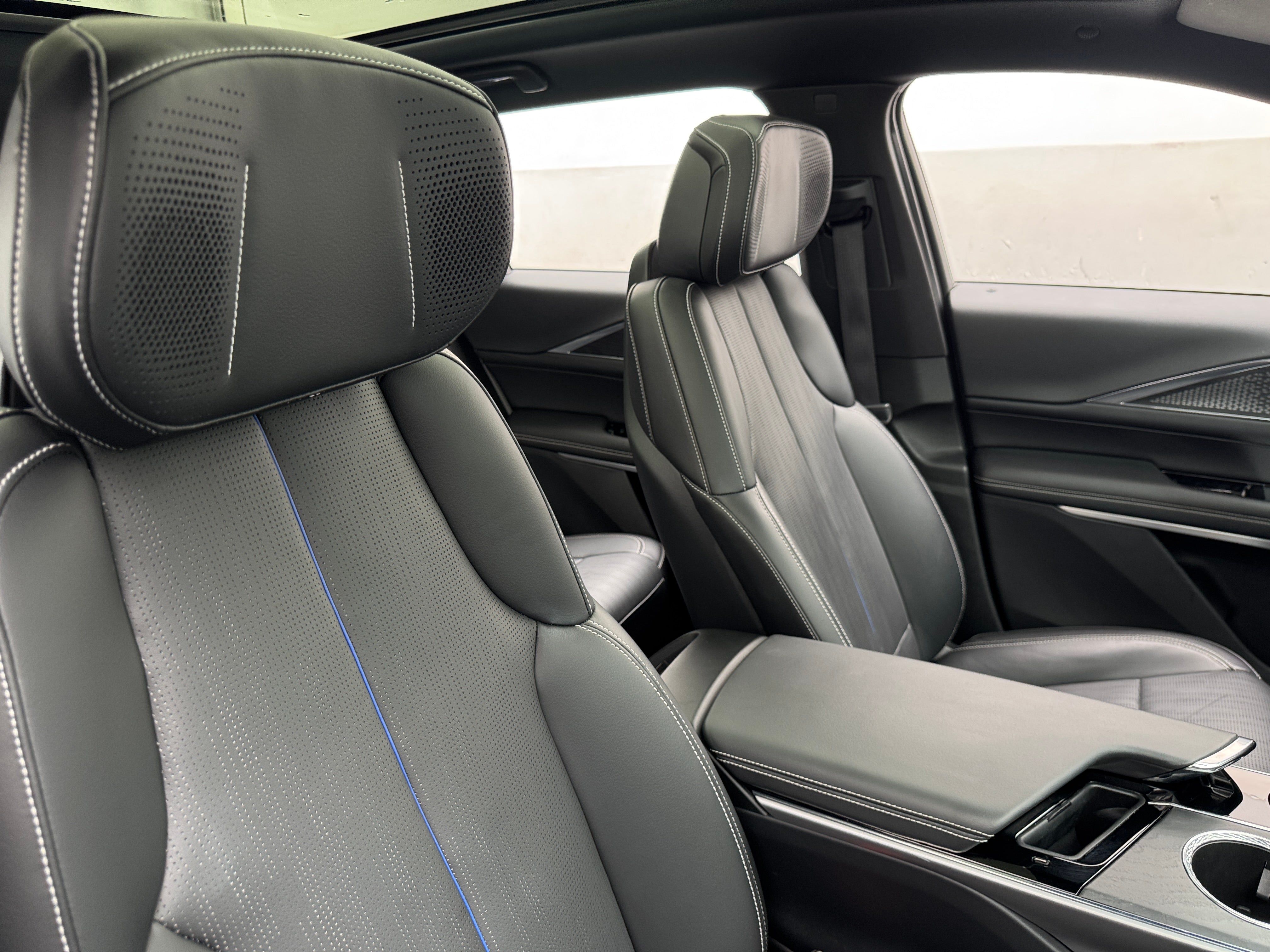 2023 Cadillac LYRIQ Luxury