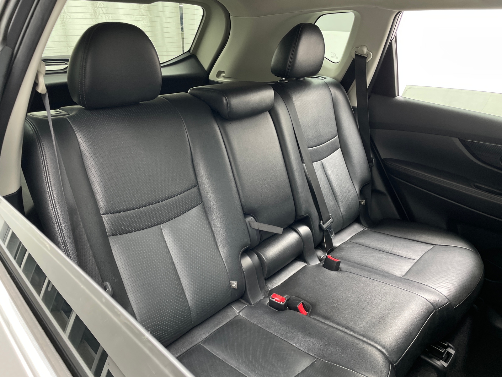 Thumbnail: 2017 Nissan Rogue - 5