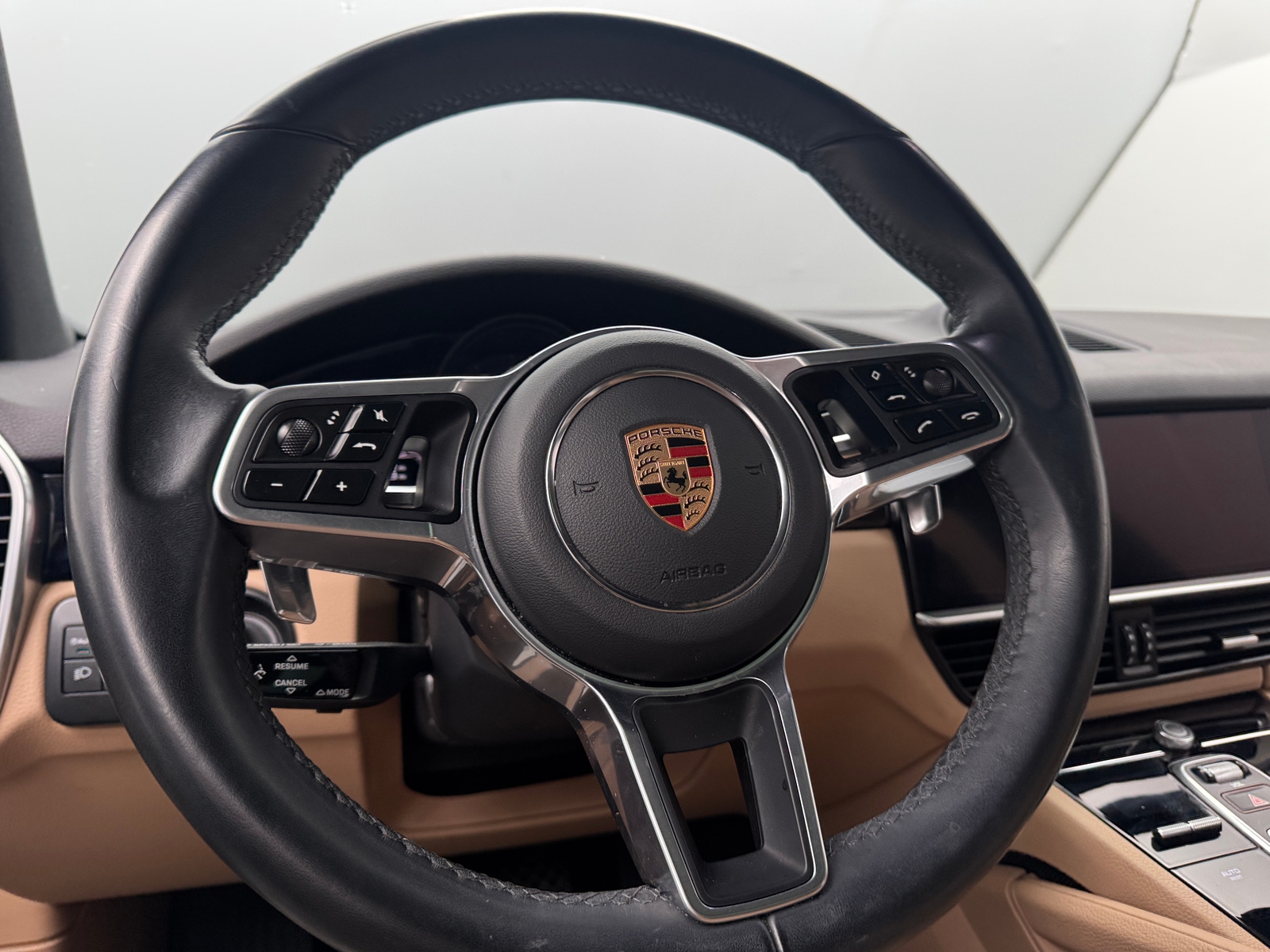 Thumbnail: 2023 Porsche Cayenne - 4