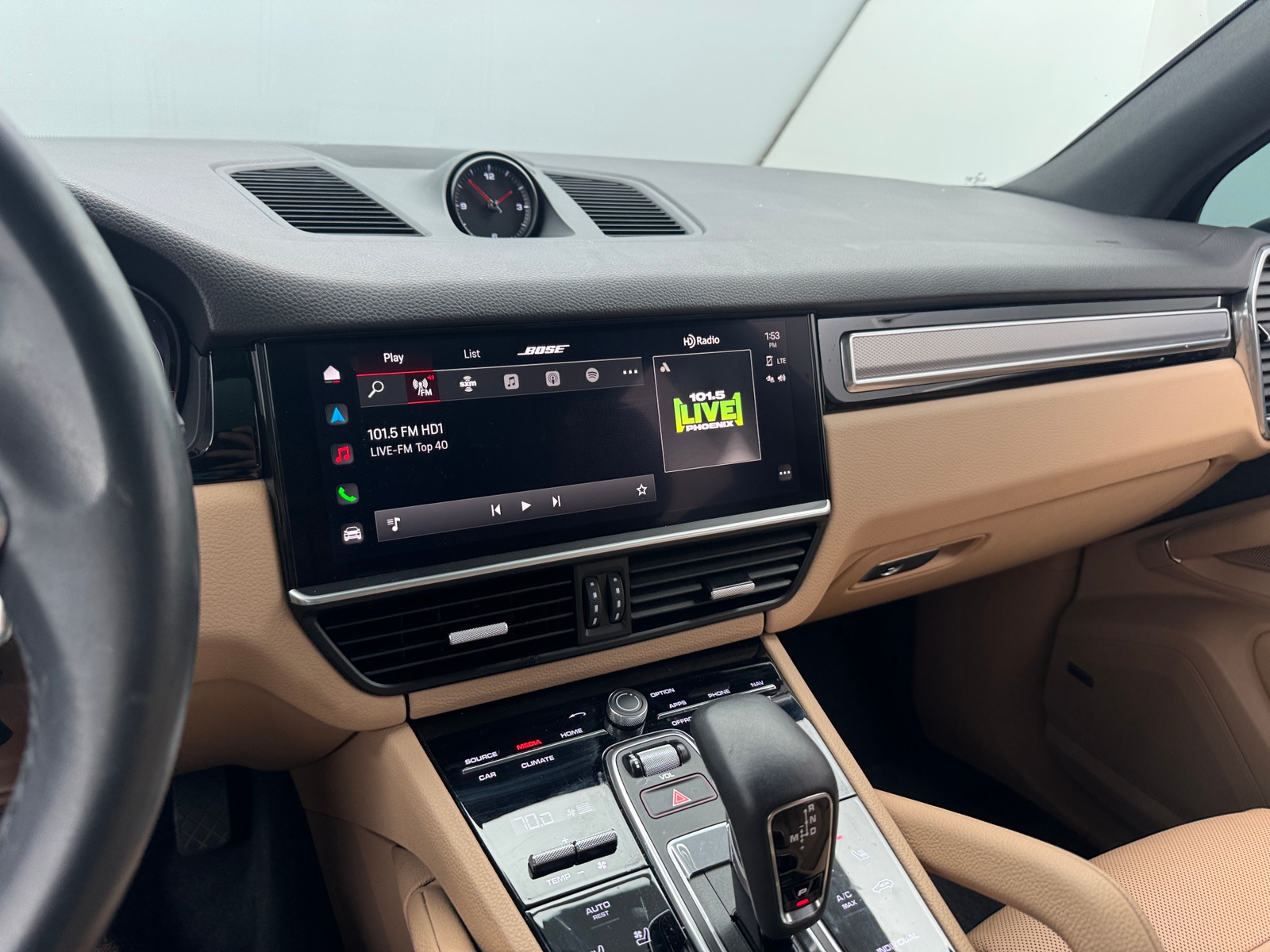 Thumbnail: 2023 Porsche Cayenne - 3